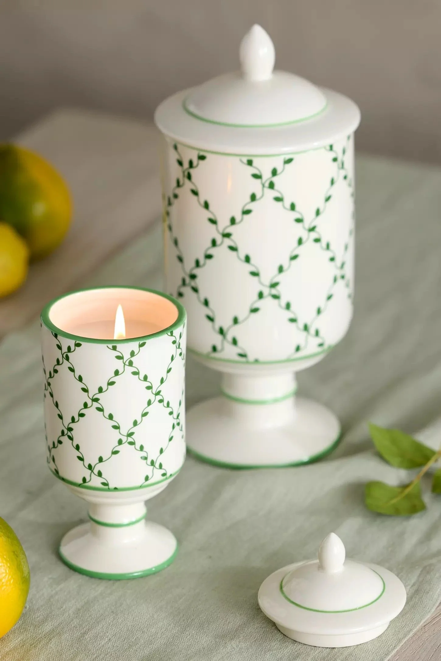 Ceramic Jar Candle, Green Ivy