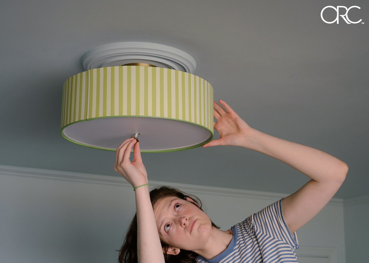 oneroomchallenge-frogtape-light-fixture-install-1-j.jpg