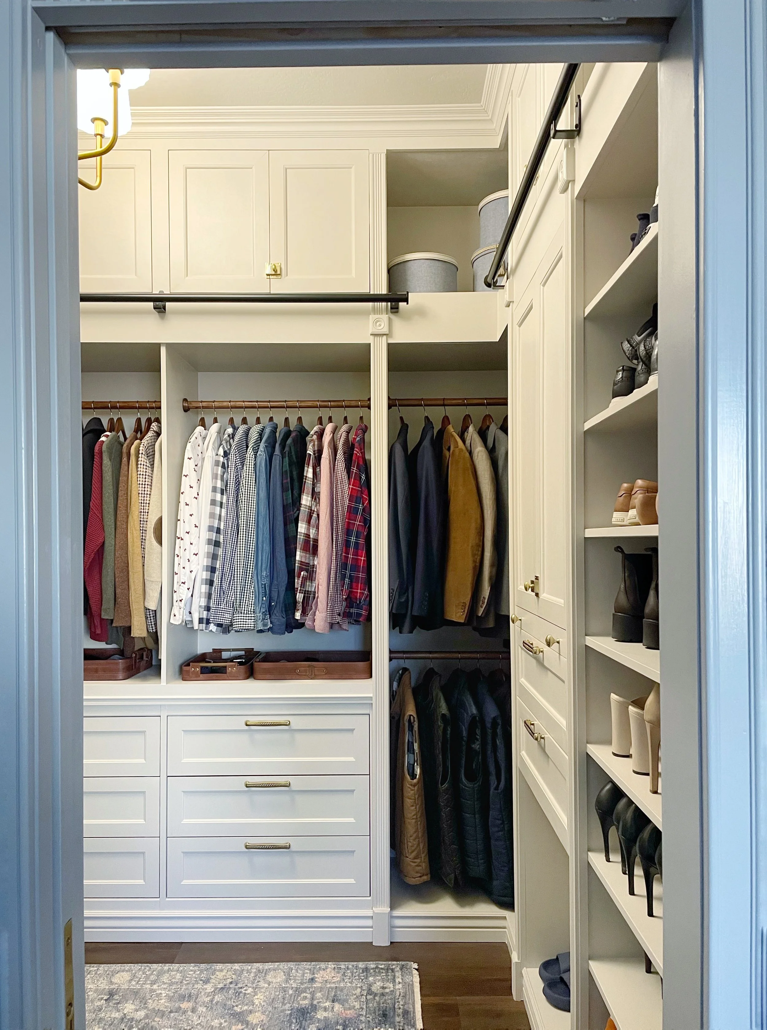 littlejoymarket-oneroomchallenge-DIY-closet-built-ins-after-4.jpeg