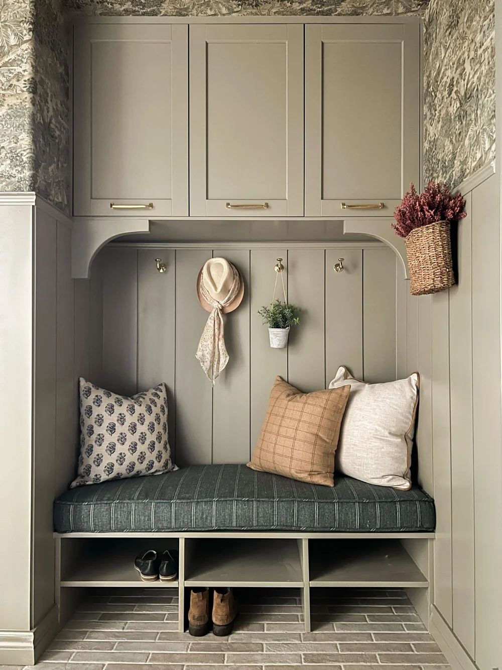 DIY: A Mudroom Transformation That Brings the Charm — ONE ROOM CHALLENGE®