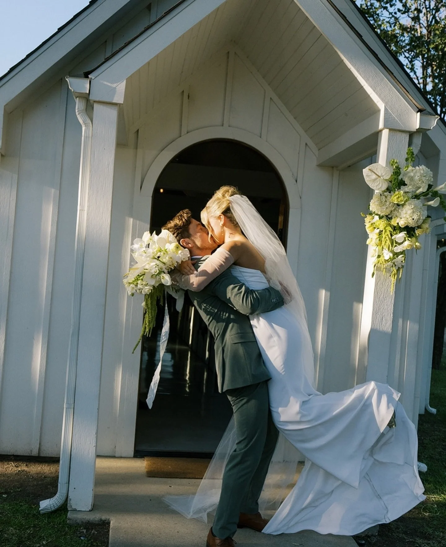 H + B for life!!! 

Venue: @emersonvenue 
Photographer: @reedscreativehouse 
Videography: @mustardseedmediapro 
Hair: @laurenshields 
Makeup: @haileysarahbeauty 
Florals: @liliesandcoflorals
Catering: @pizzeriatesta 
DJ @uptownsound 
Dress boutique: 