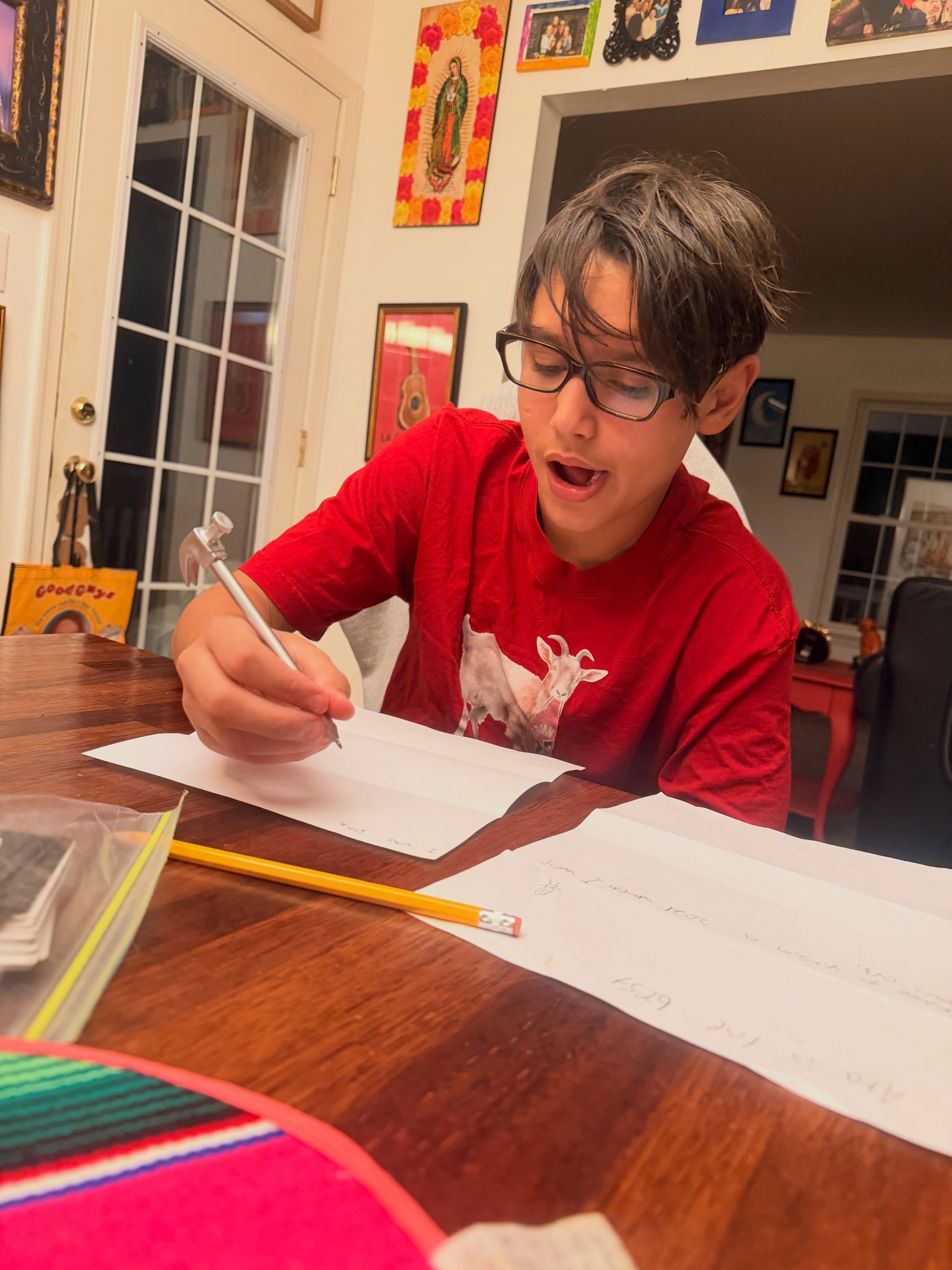 Homework with my handsomeness 💖.. I had to help Aurora tonight too.. and now they KNOW why id make the worst homeschool teacher 😅 @bulky_built