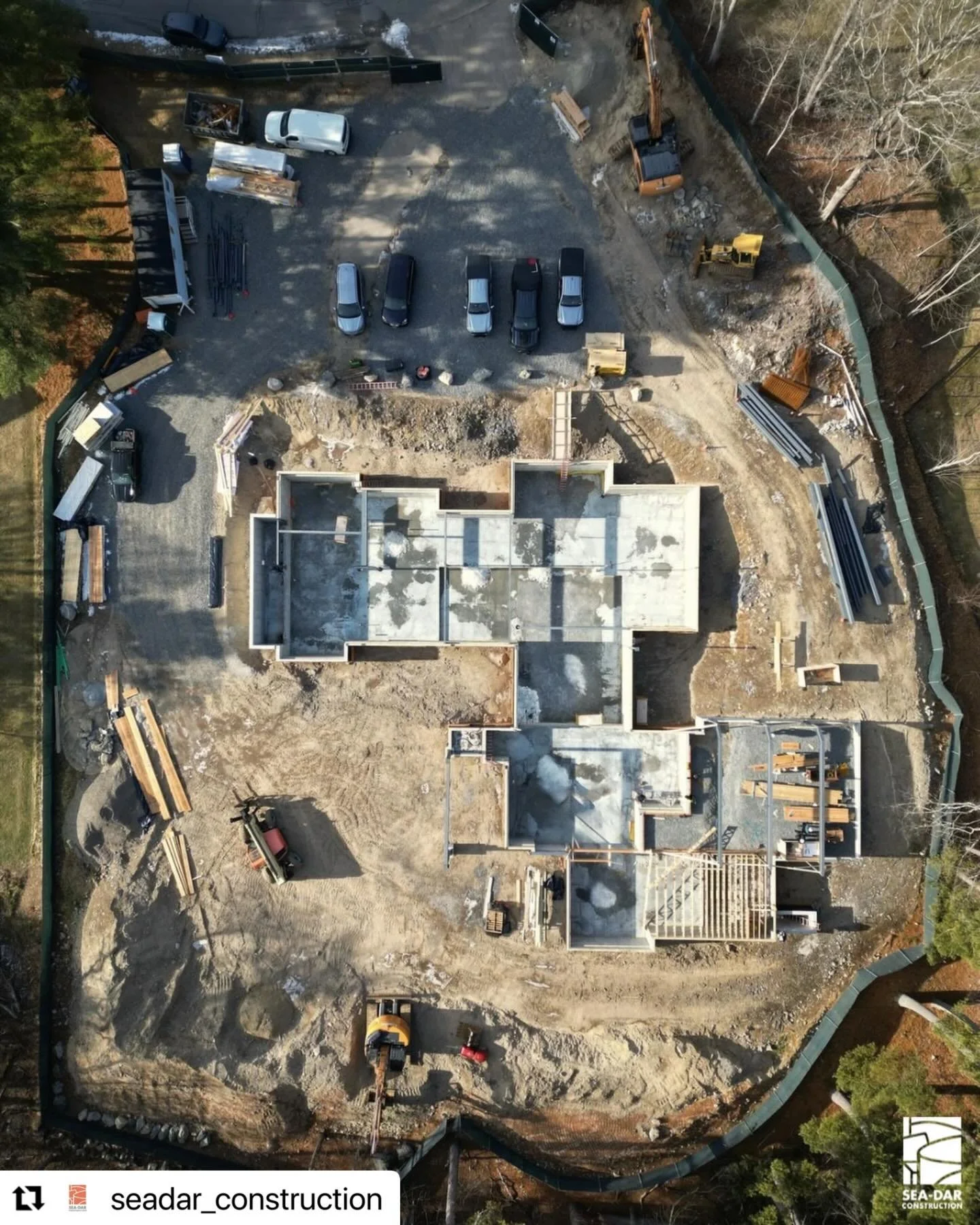#Repost @seadar_construction with @use.repost
・・・
Aerial progress view of this brand-new 14,000 sq.ft single-family residence that is scheduled for competition in Spring 2027. All concrete work is completed and structural steel for the first floor. 
