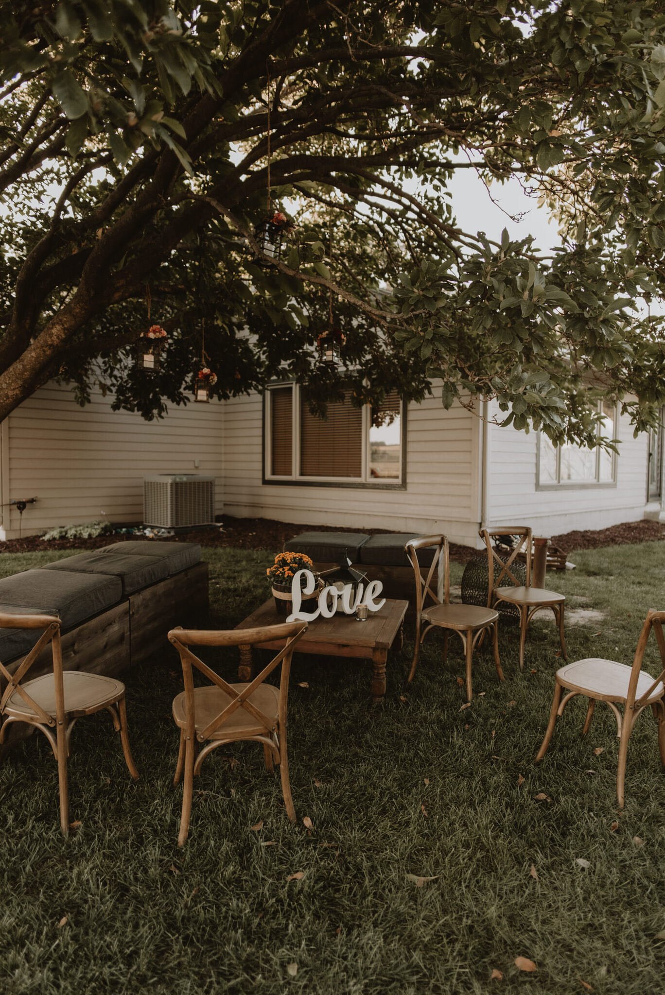 Kaylie-Sirek-Photography-Backyard-Wedding-120.jpg