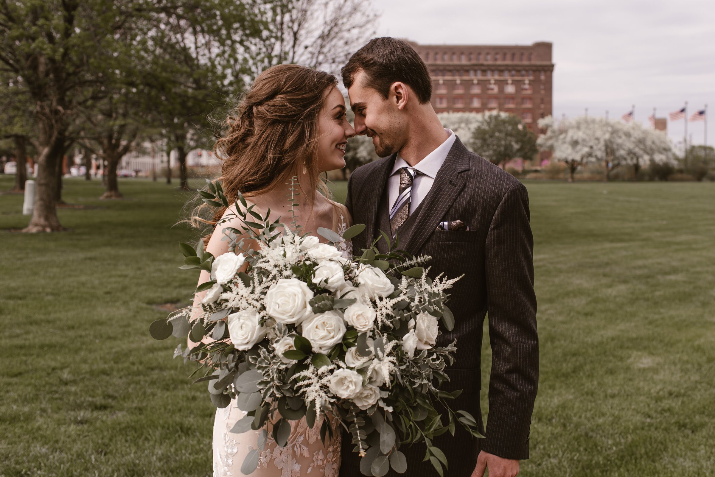 Downtown-Omaha-Wedding-Kaylie-Sirek-Photography-069.jpg