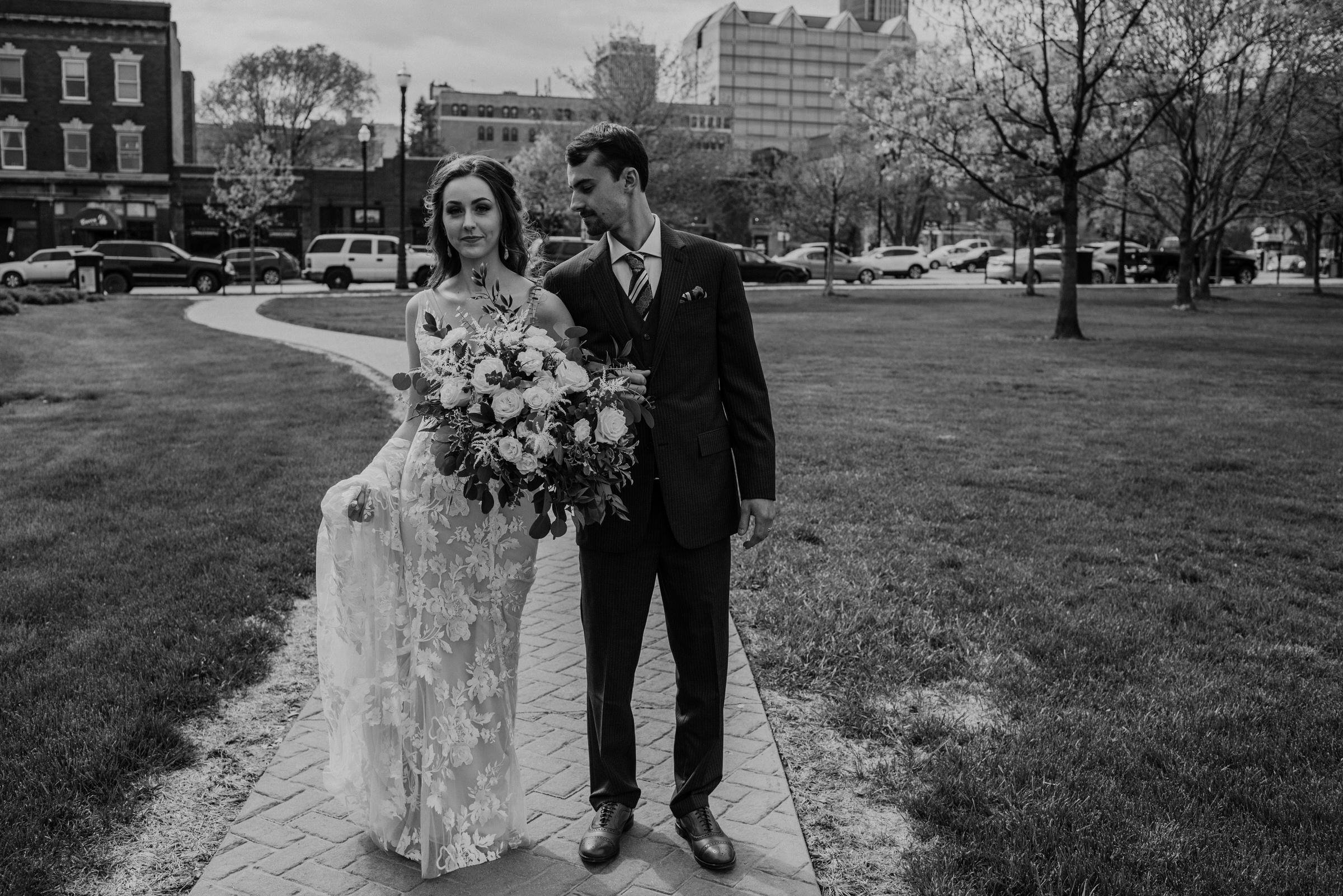 Downtown-Omaha-Wedding-Kaylie-Sirek-Photography-074.jpg