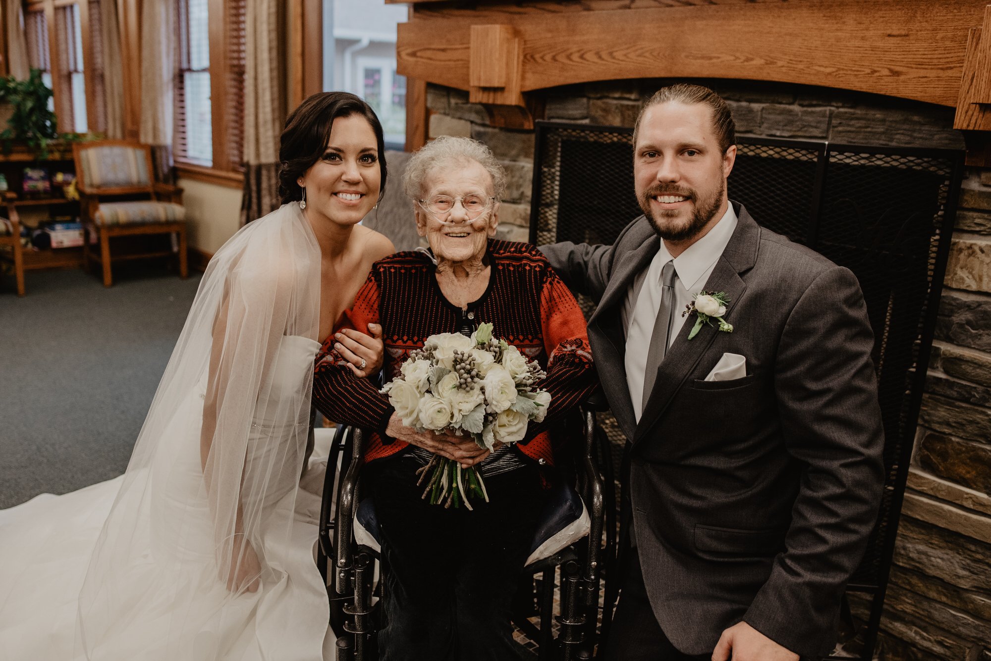 Kaylie_Sirek_Photography_Grand_Island_Kearney_Hastings_Lincoln_Nebraska_Wedding_Engagement_Grandma_Grandparent_Delray_Downtown_DowntownLincoln_LNK_Emotional_Bride_Groom_Photographer_41.jpg