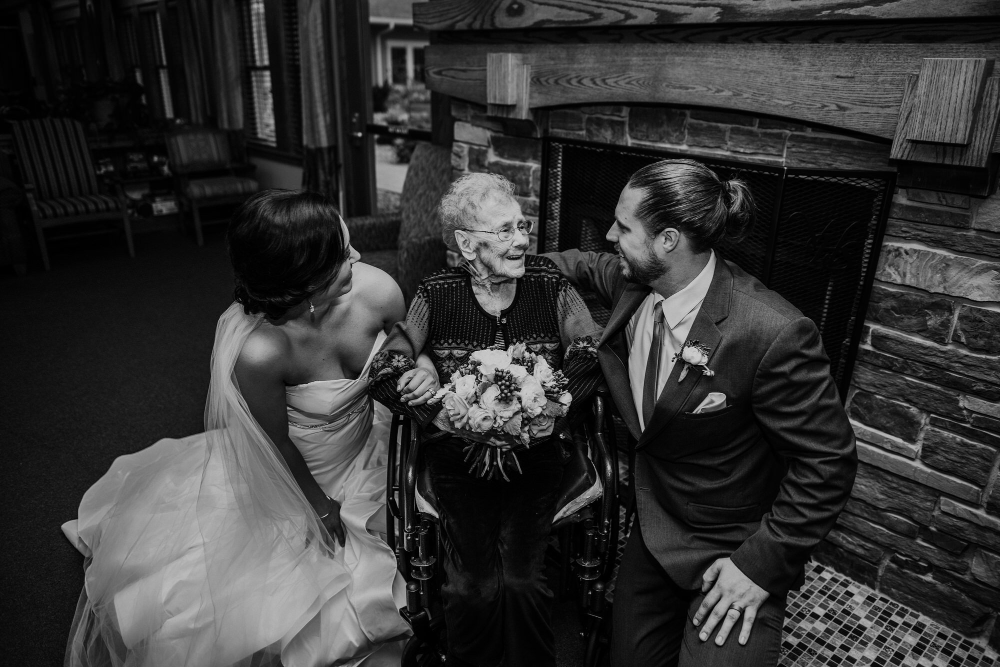 Kaylie_Sirek_Photography_Grand_Island_Kearney_Hastings_Lincoln_Nebraska_Wedding_Engagement_Grandma_Grandparent_Delray_Downtown_DowntownLincoln_LNK_Emotional_Bride_Groom_Photographer_42.jpg