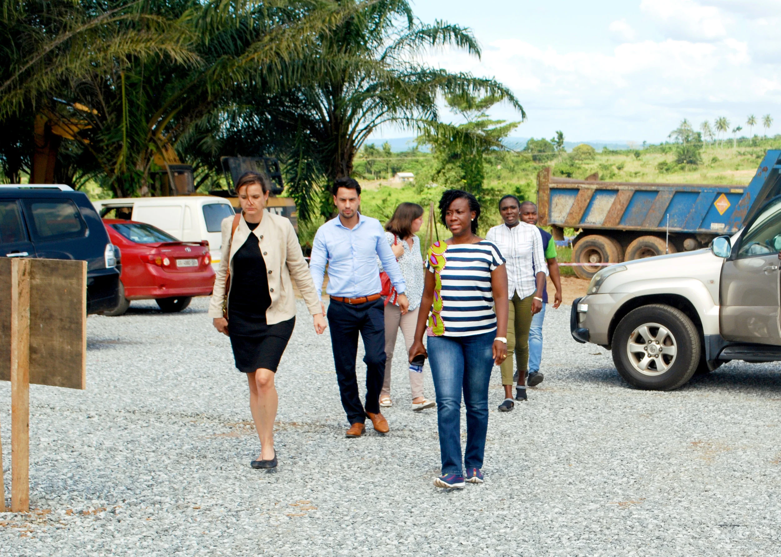 Bezoek Ned ambassade 1.jpg