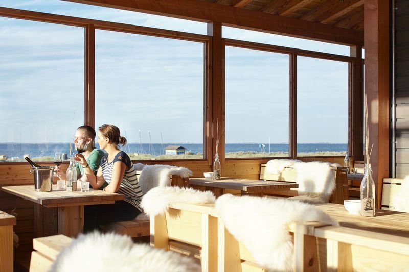 632419ccd6ba2bb0748b8ef5_20-bretterbude-terrasse-at-andrea-flak-p-800.jpeg