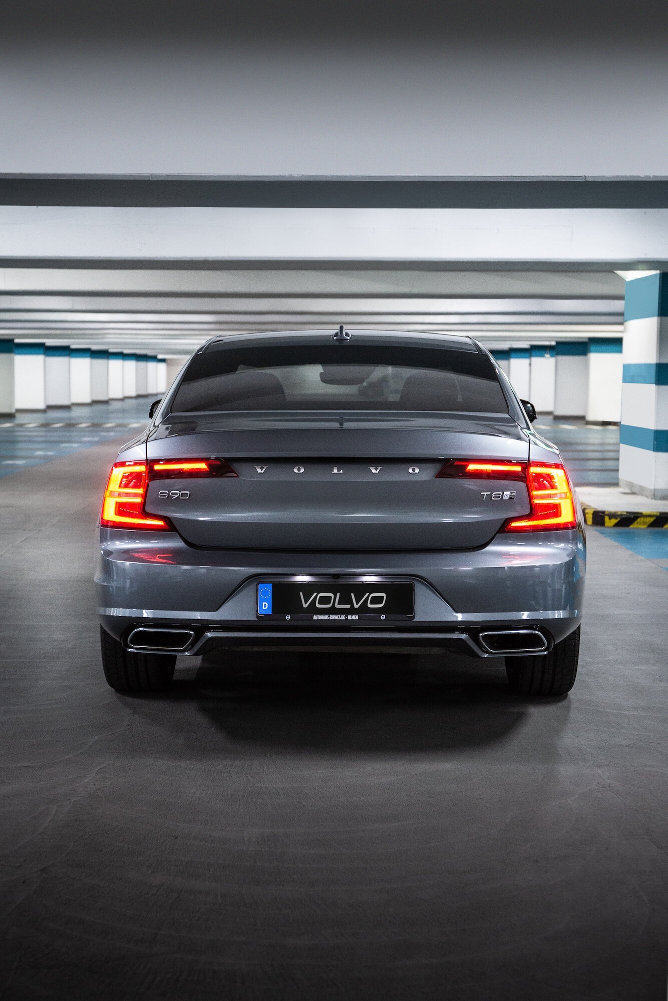 Volvo S90 3.jpeg