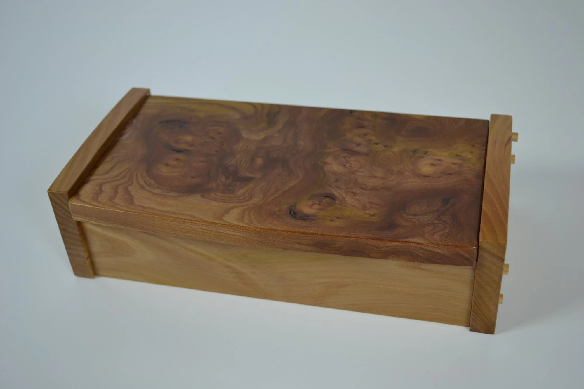 burr elm keepsake box.jpg
