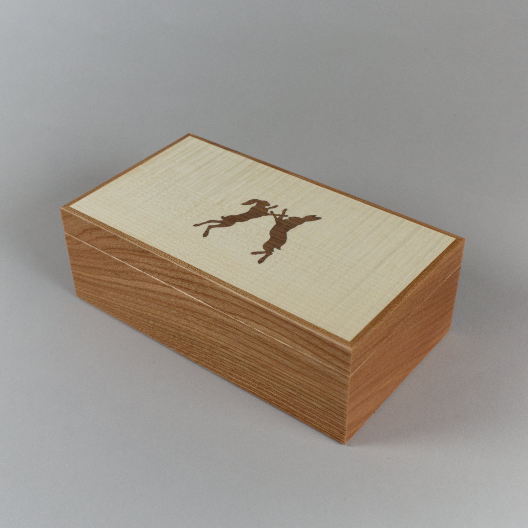 Boxing hares large box front RH corner DSC_2224.jpg