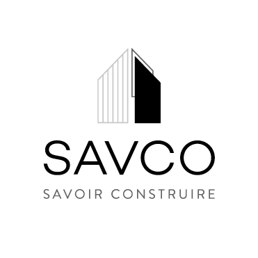 Logo de SAVCO avec une silhouette d'un bâtiment moderne et le slogan 'Savoir Construire'