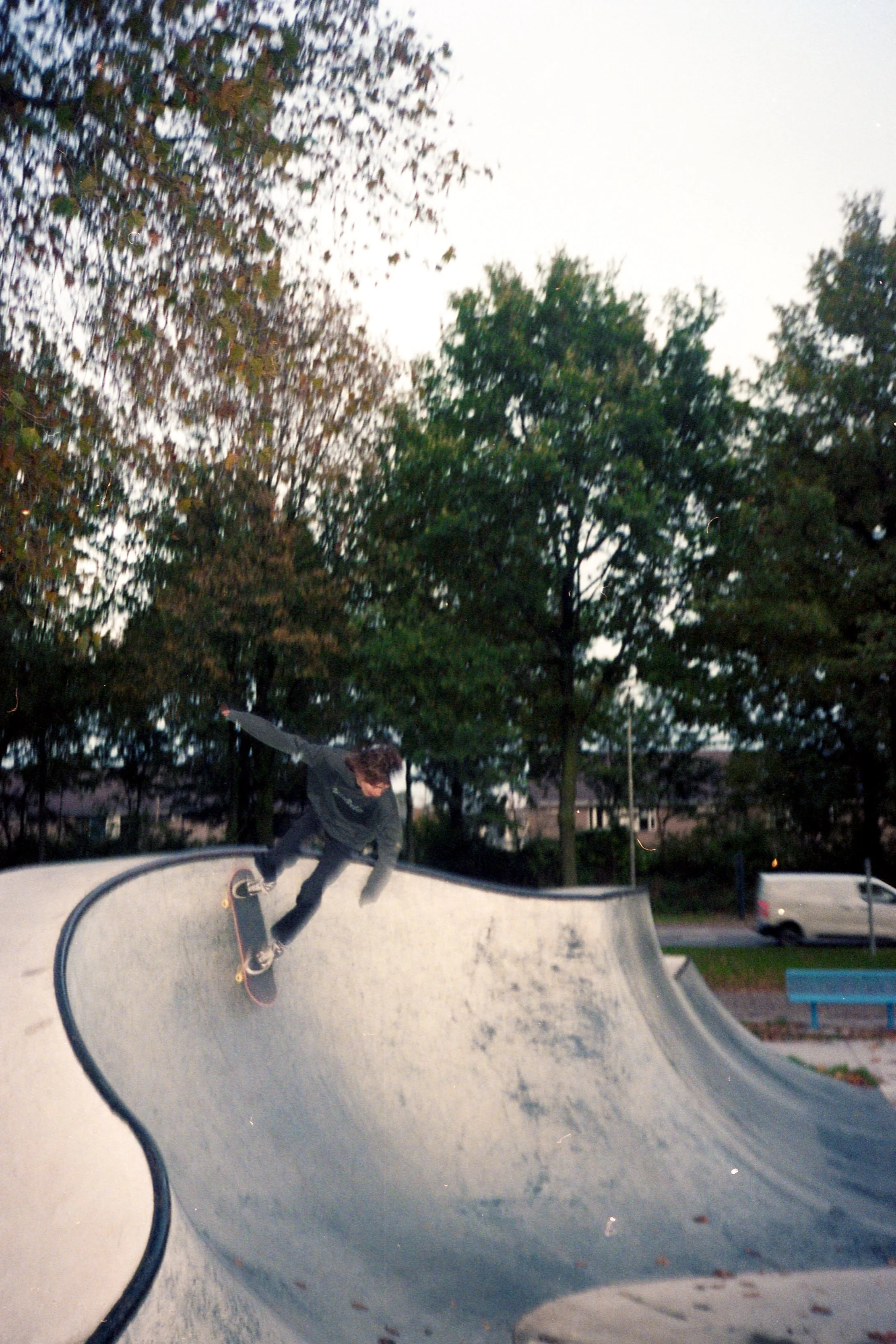 Jesse skating (2019)