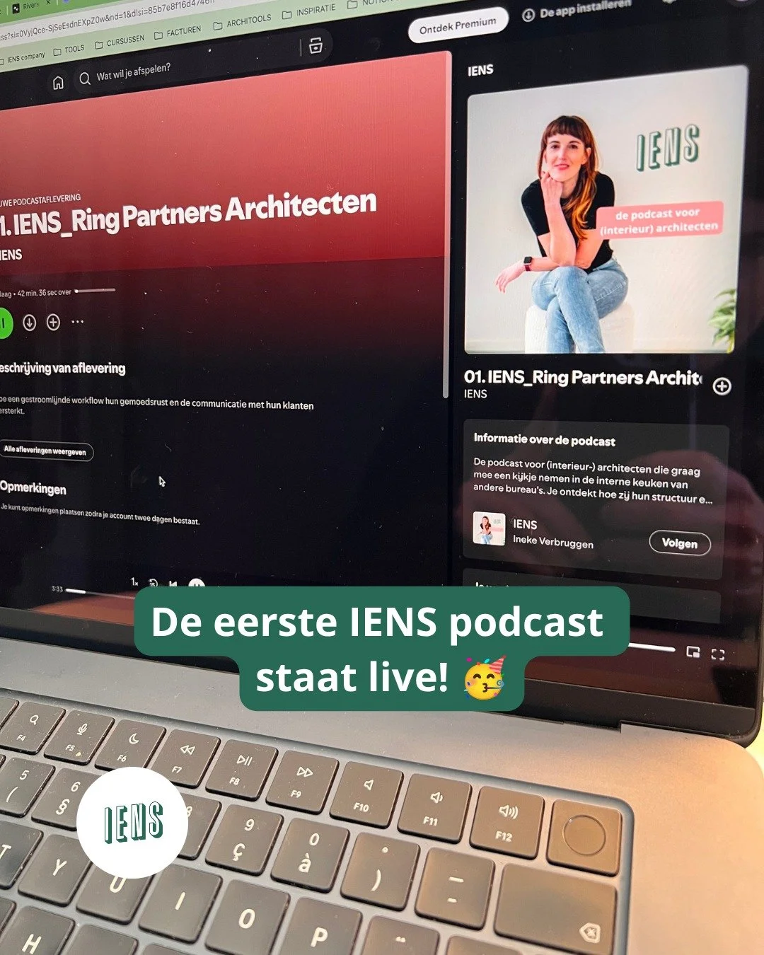 Ik luister heel graag naar podcasts. Meestal in de auto, tijdens langere ritten.

De onderwerpen zijn heel divers: veel over ondernemerschap, opvoeding (hallo tiener in huis 🙄), maar uiteraard ook over architectuur. Mijn favoriet die al even meegaat