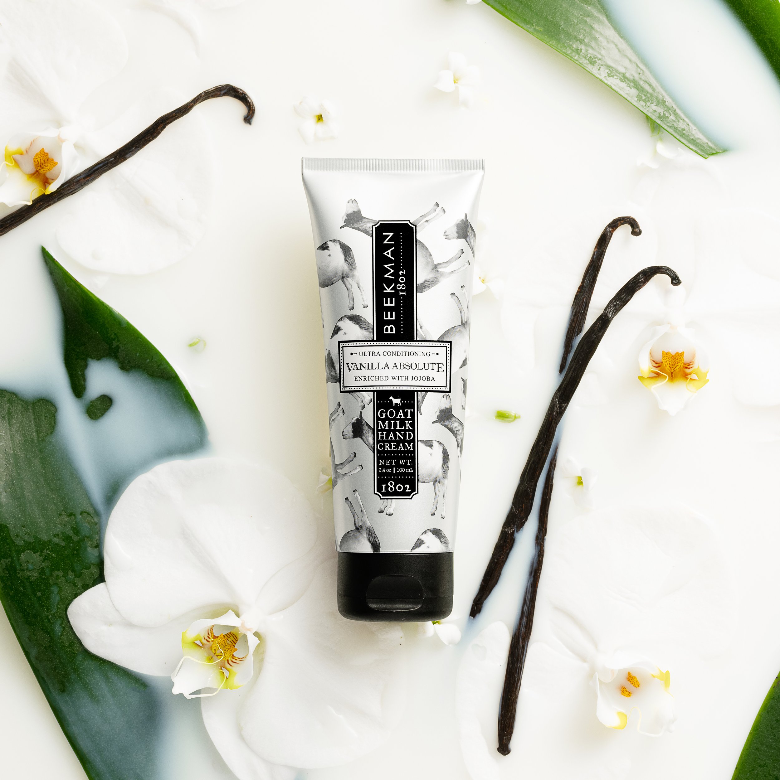 2022_Beekman1802_NDS_HandCream_VanillaAbsolute_01_1x1.jpg