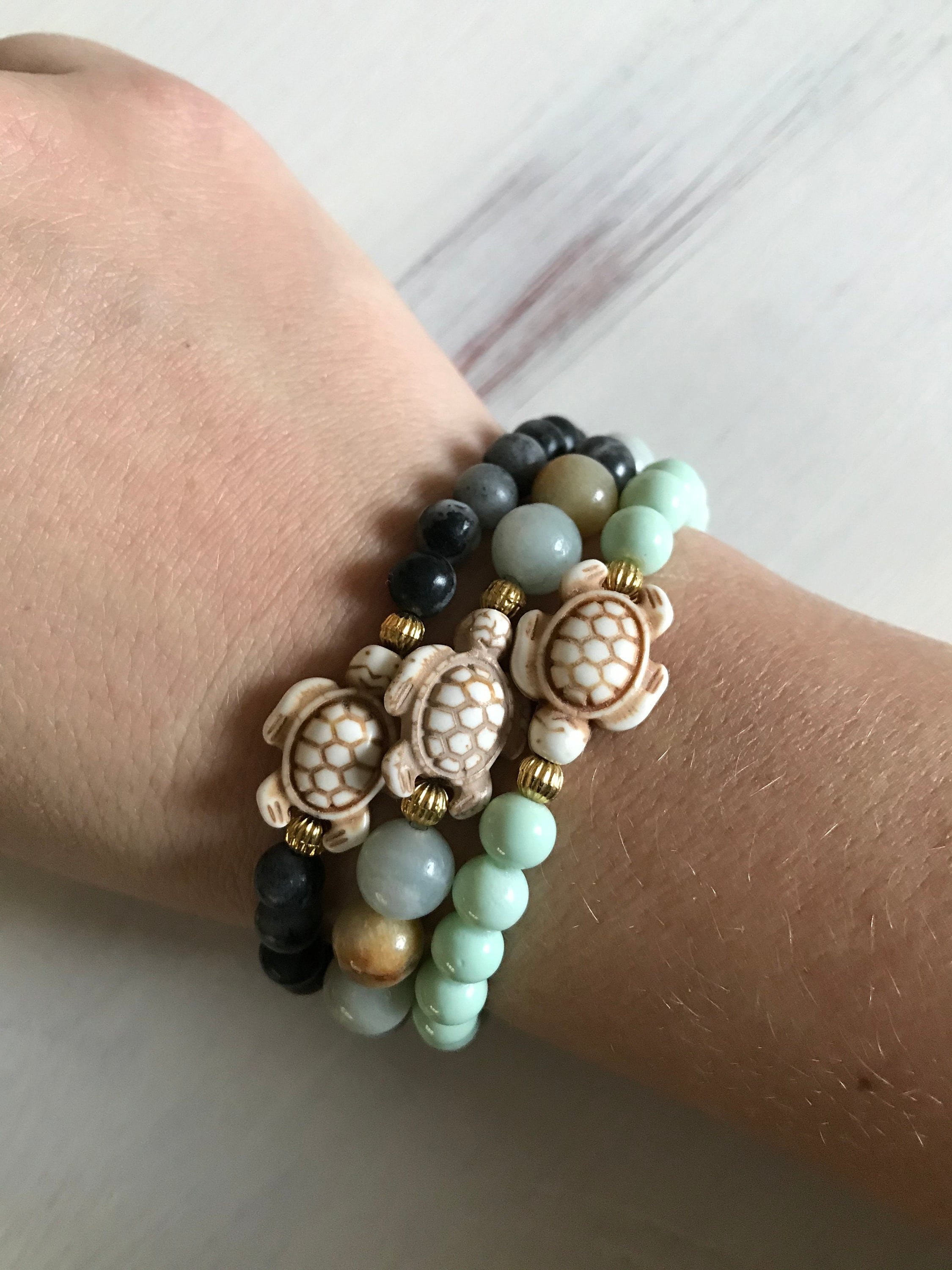 https://i.etsystatic.com/16082443/r/il/a238b0/2224353371/il_fullxfull.2224353371_mlmq.jpg