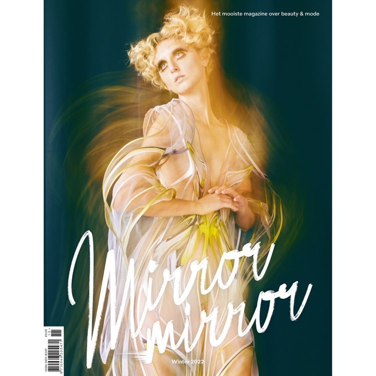 MIRROR MIRROR #15 Winter 2022/2023 PRINT (EU-COUNTRIES)
