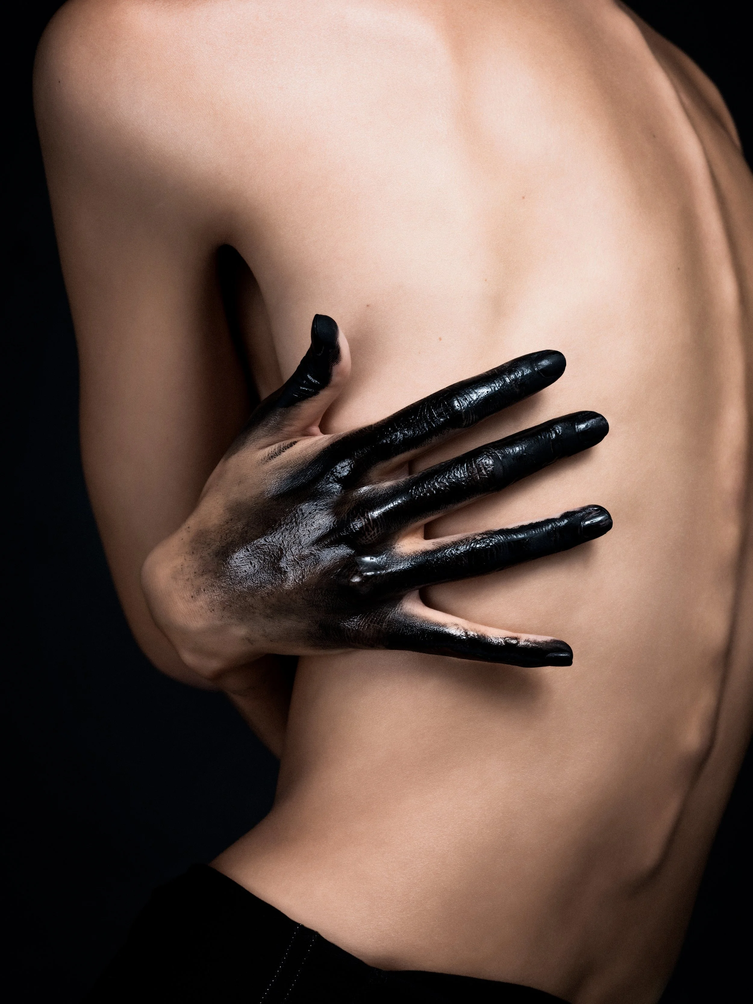 suzannah dark matter0946.jpg