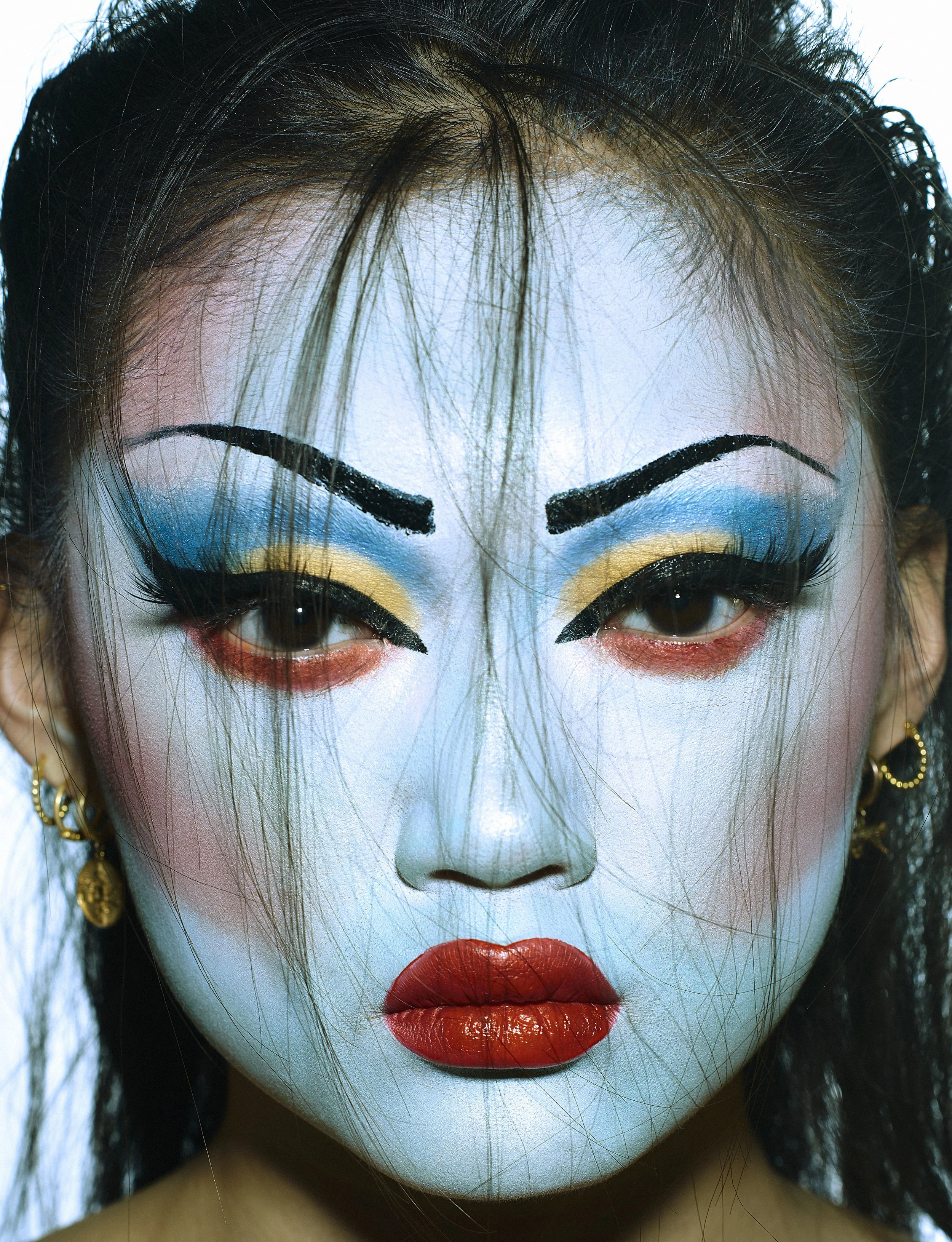 FAUX QUEENS by Philippe Vogelenzang