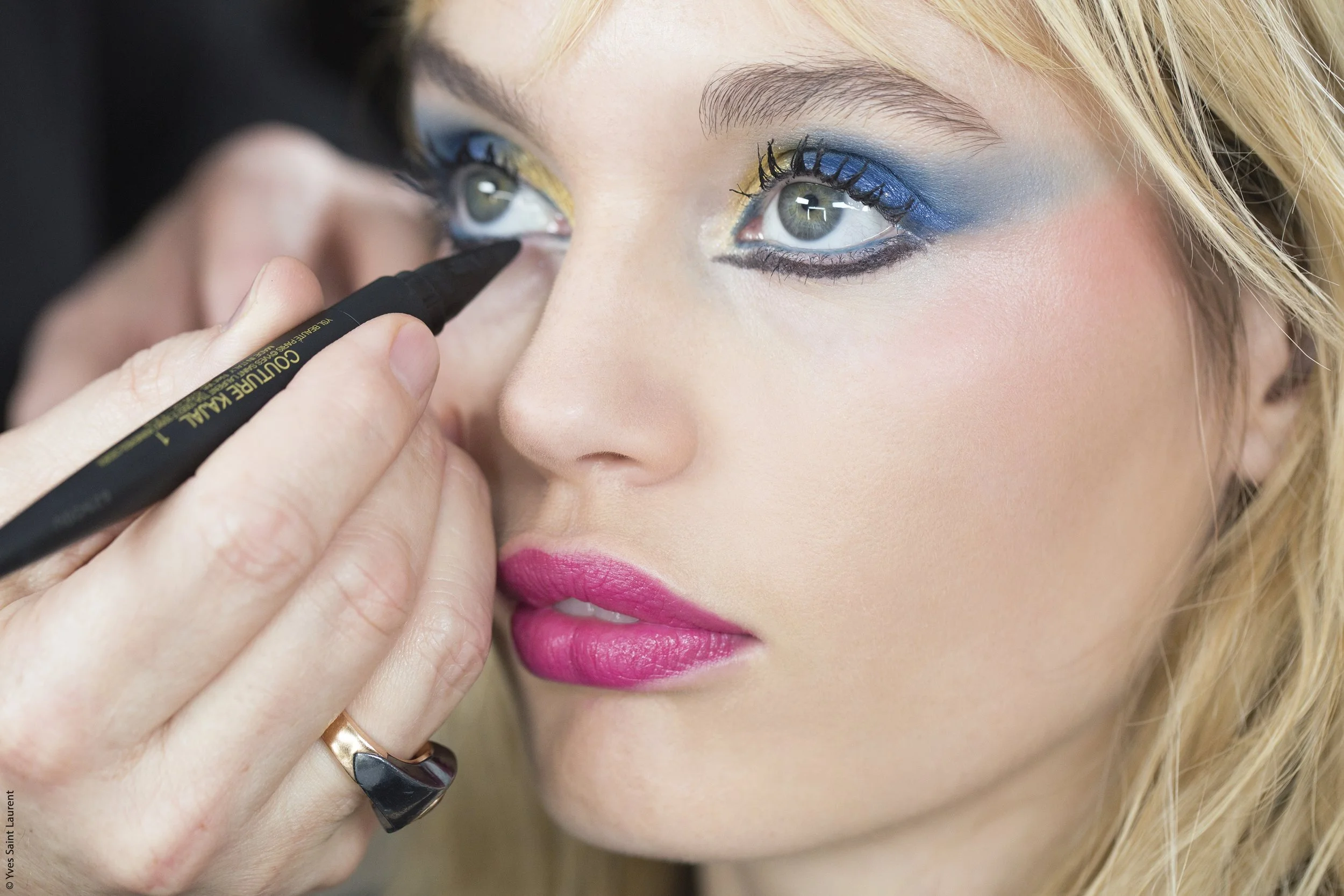 YSL SPRINGLOOK: PSYCHEDLISCHE MAKE-UP