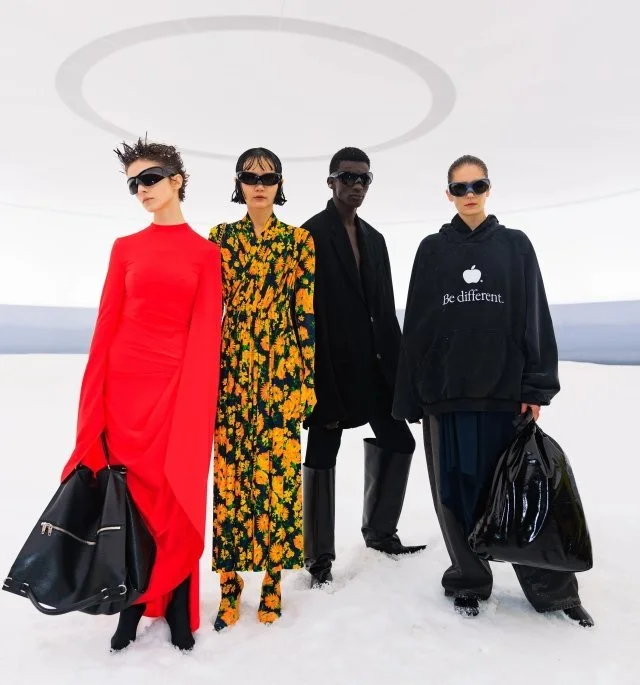   WIE SHOWT IN PARIJS IN SEPTEMBER?  