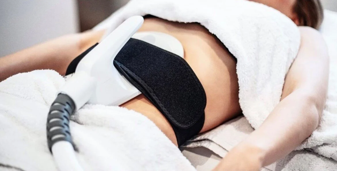 IN SHAPE MET EM TIGHT KUUR