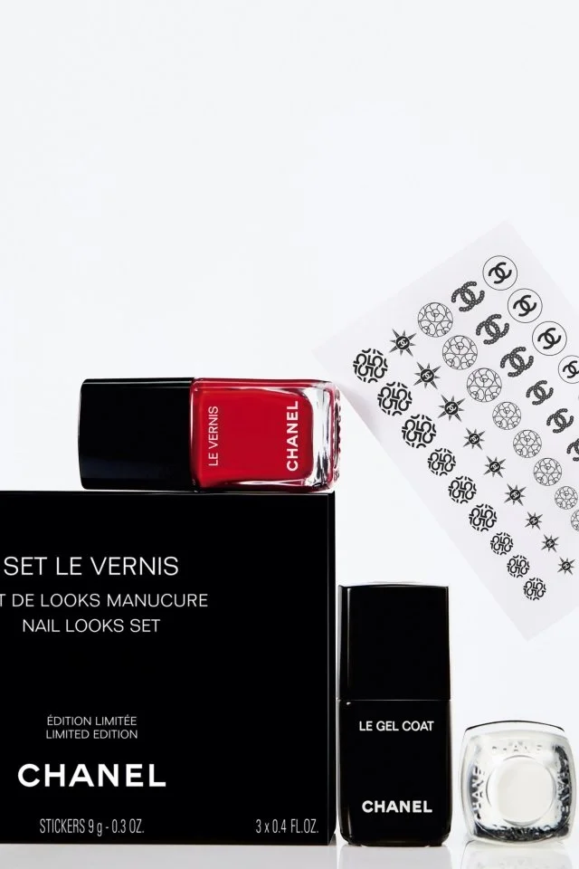 NAIL DESIGN VAN CHANEL