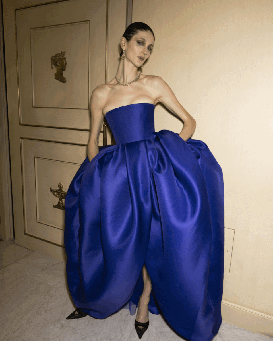 MISS SOHEE: WIEGENDE COUTURE 