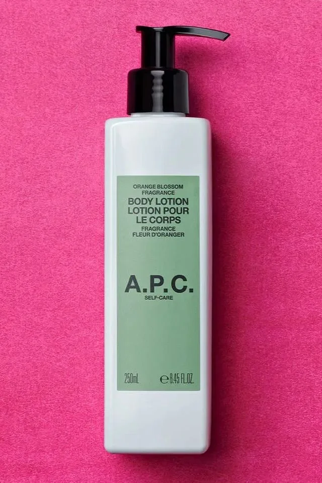 A.P.C. VERRAST MET SELF-CARE