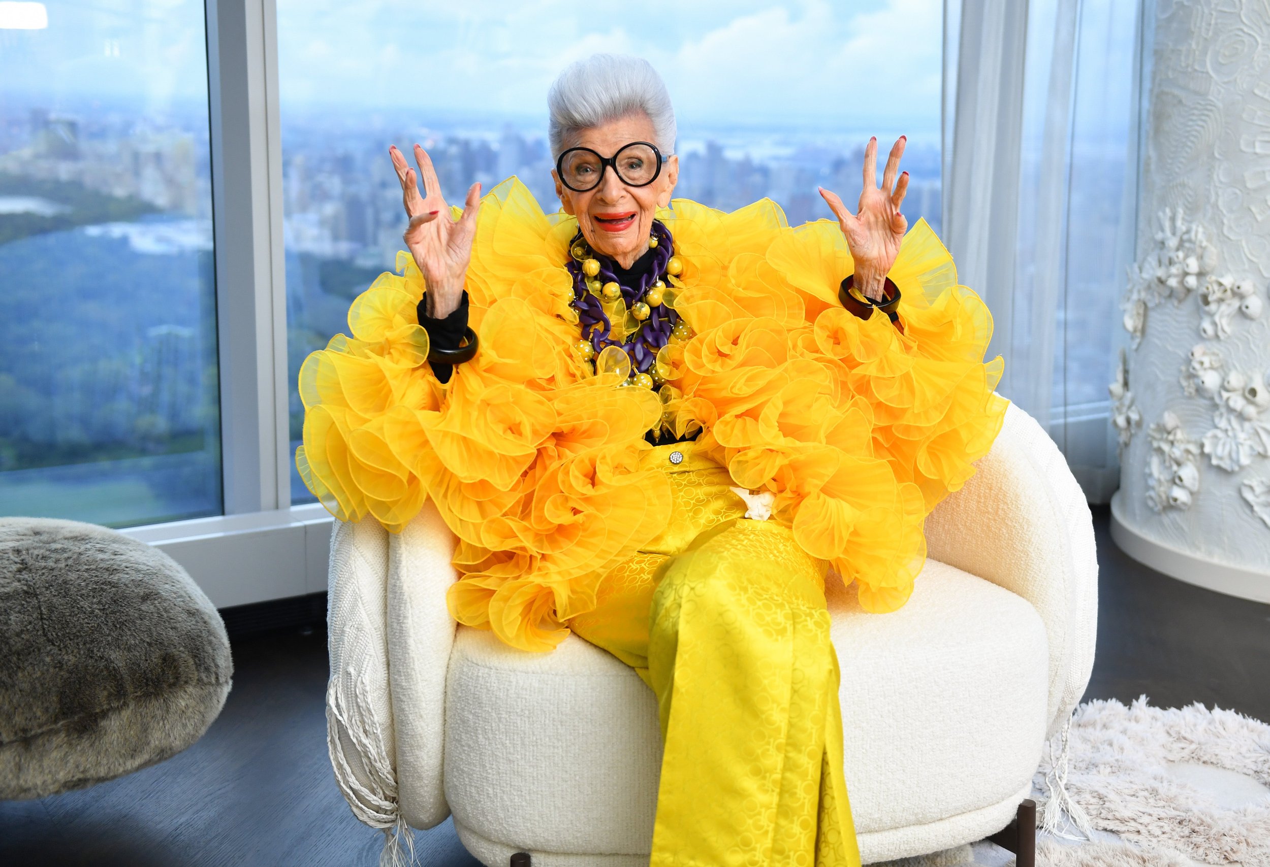 R.I.P. IRIS APFEL: QUEEN OF ARTFULL DRESSING