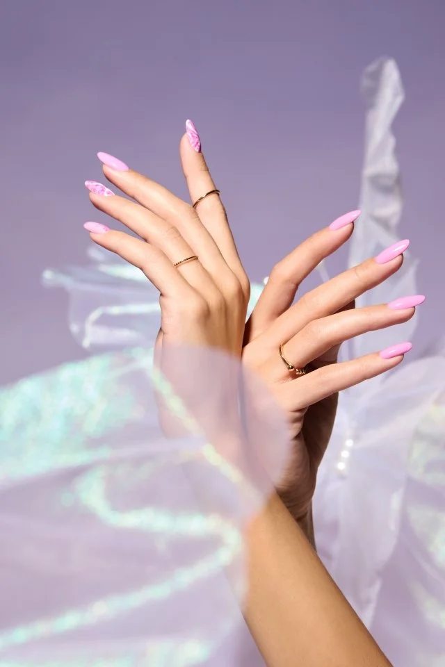 LAK DE ZOMER OP JE NAGELS MET NÉONAIL