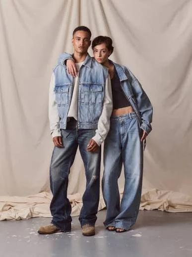 MENNO VAN MEURS: ‘NA 2013 WERD JEANS HET TOONBEELD VAN HOE HET NÍET MOEST’