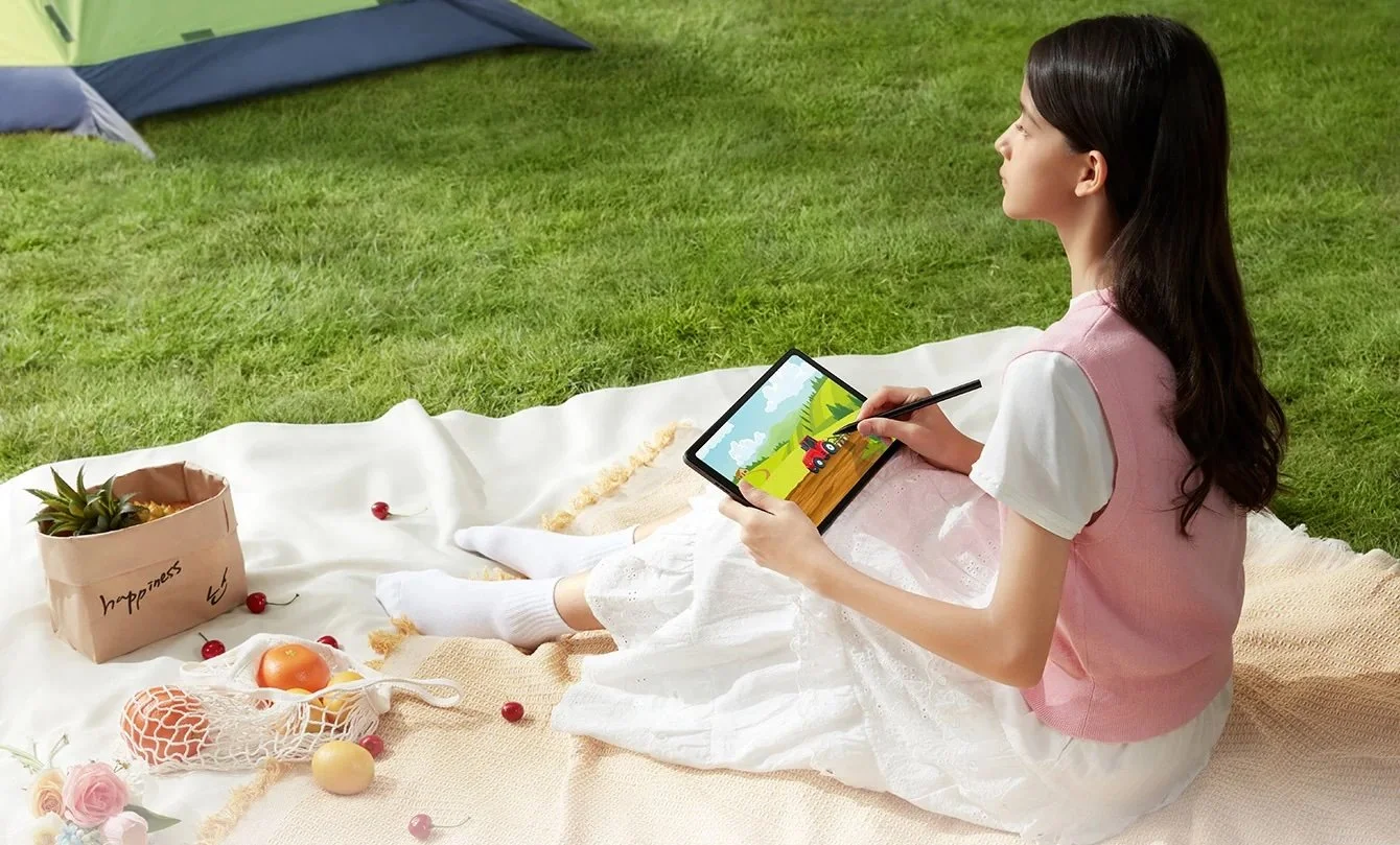 Open Call: Try the Ugee UT2 Drawing Pad + Get Featured on Digital Arts Blog