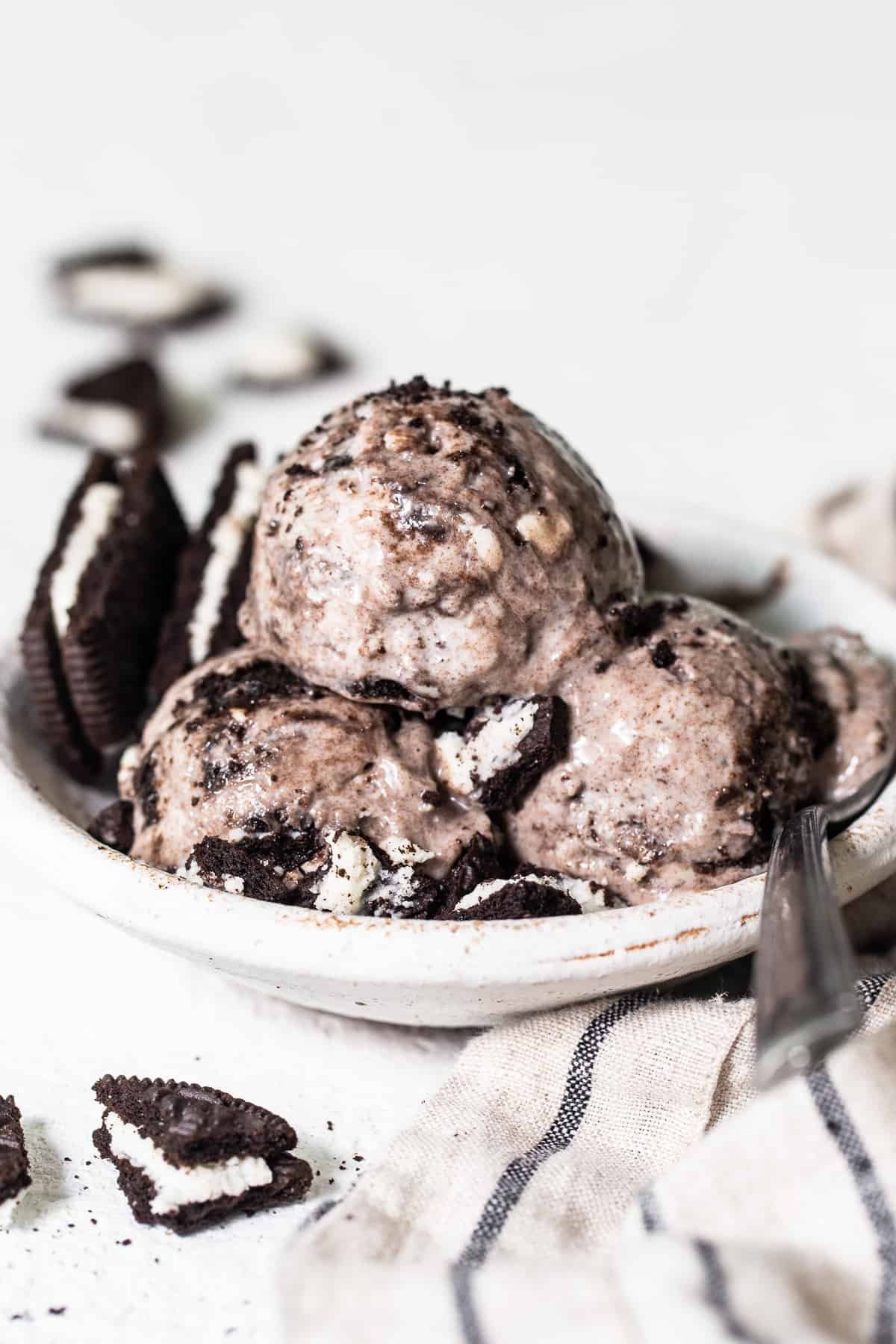 Cookies-and-Cream-Cottage-Cheese-Ice-Cream-1.jpg