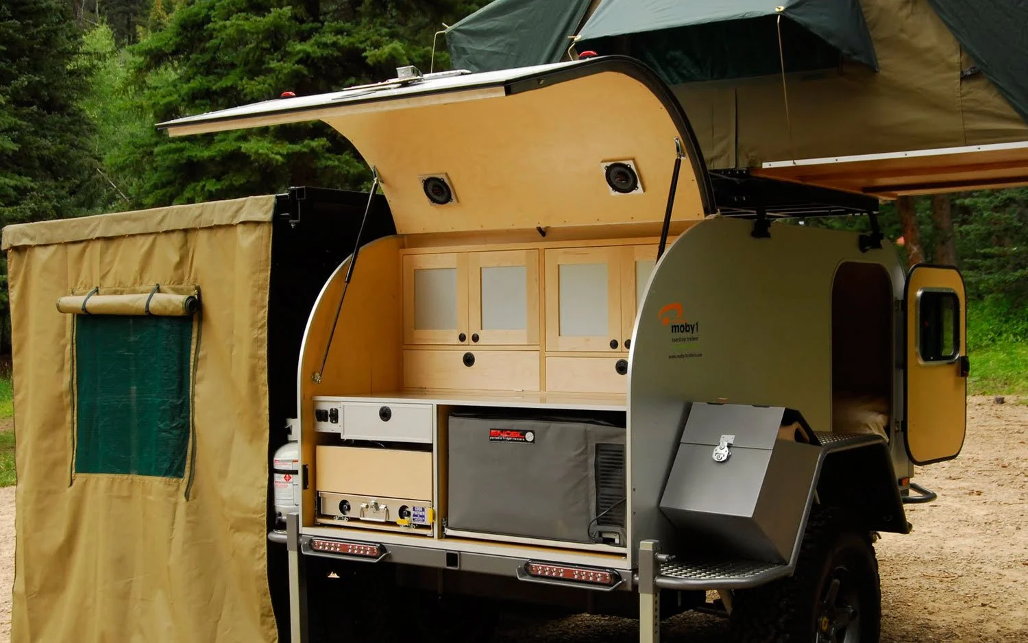 moby1 kenobi? @inhabitat @moby1trailers #living #wild #outdoors #overland
