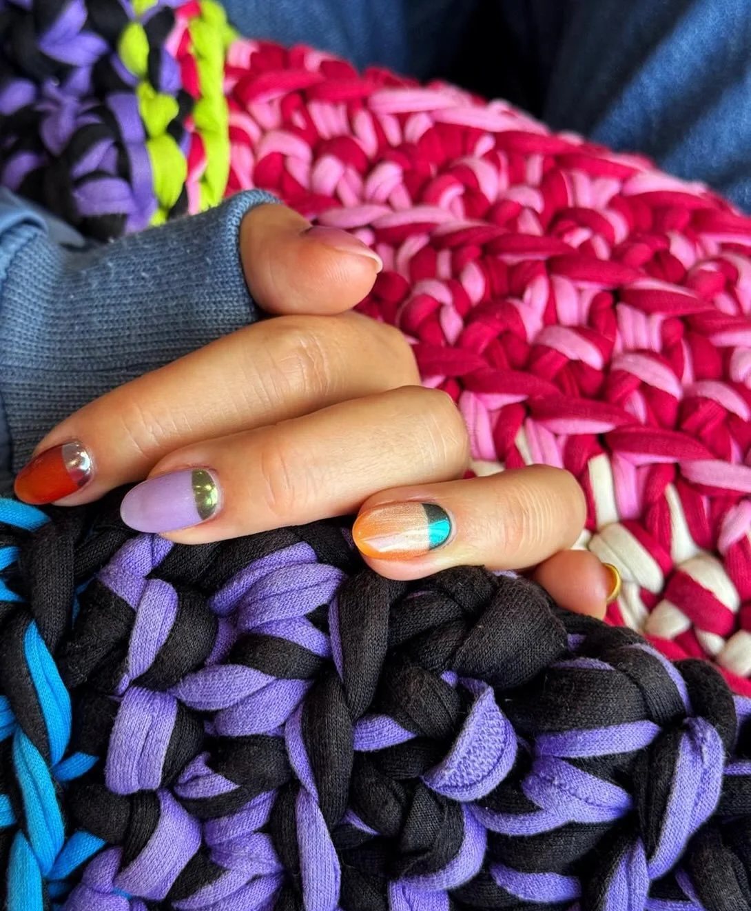 @gelcare.official jelly collection base topped with a delicious magnetic and chrome finish ✨🪩

Photos never do them justice although @samwil done a pretty job job with this one 🥰❤️