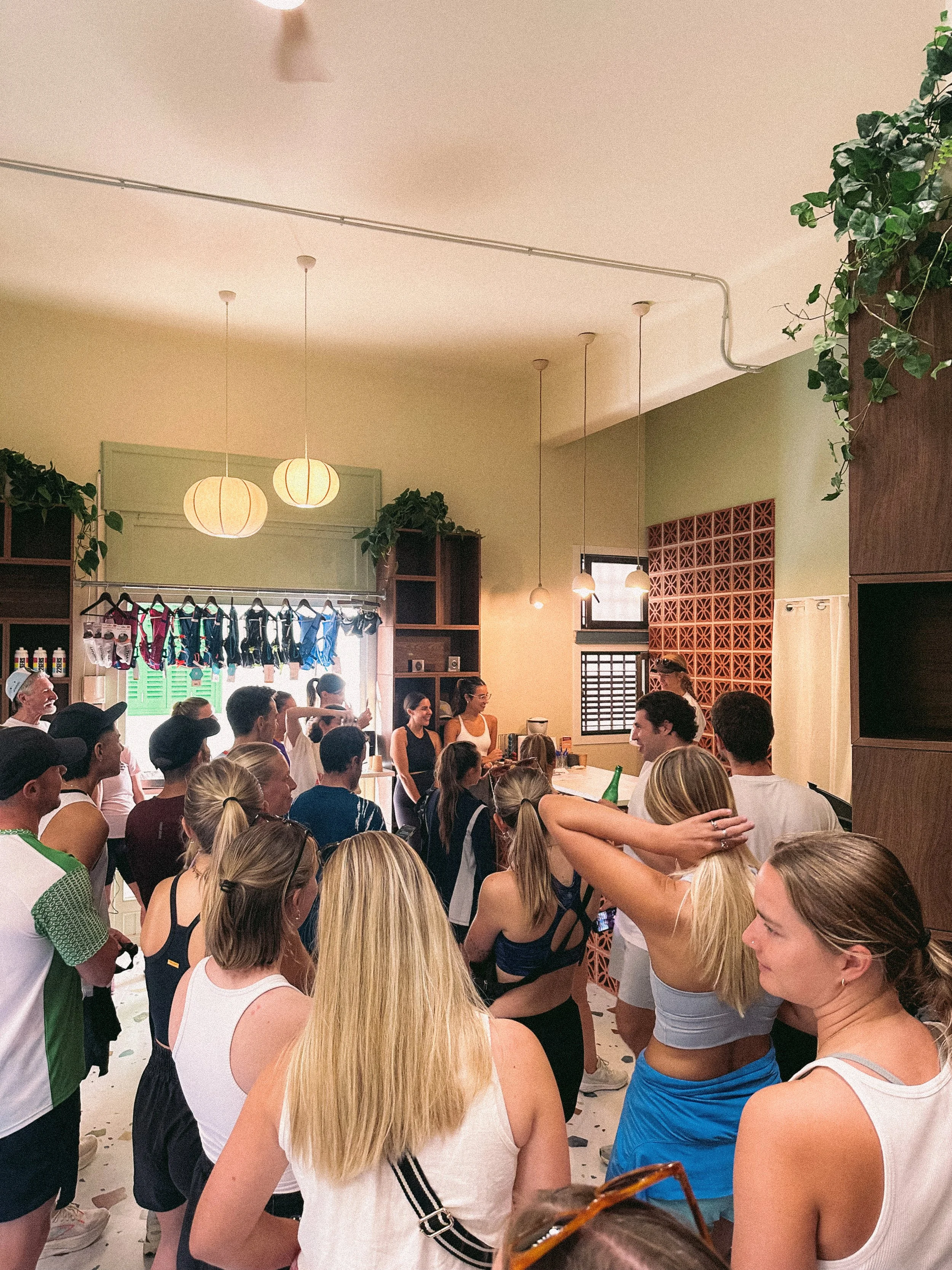 HOLLYDAY RUNNING STORE OPENING