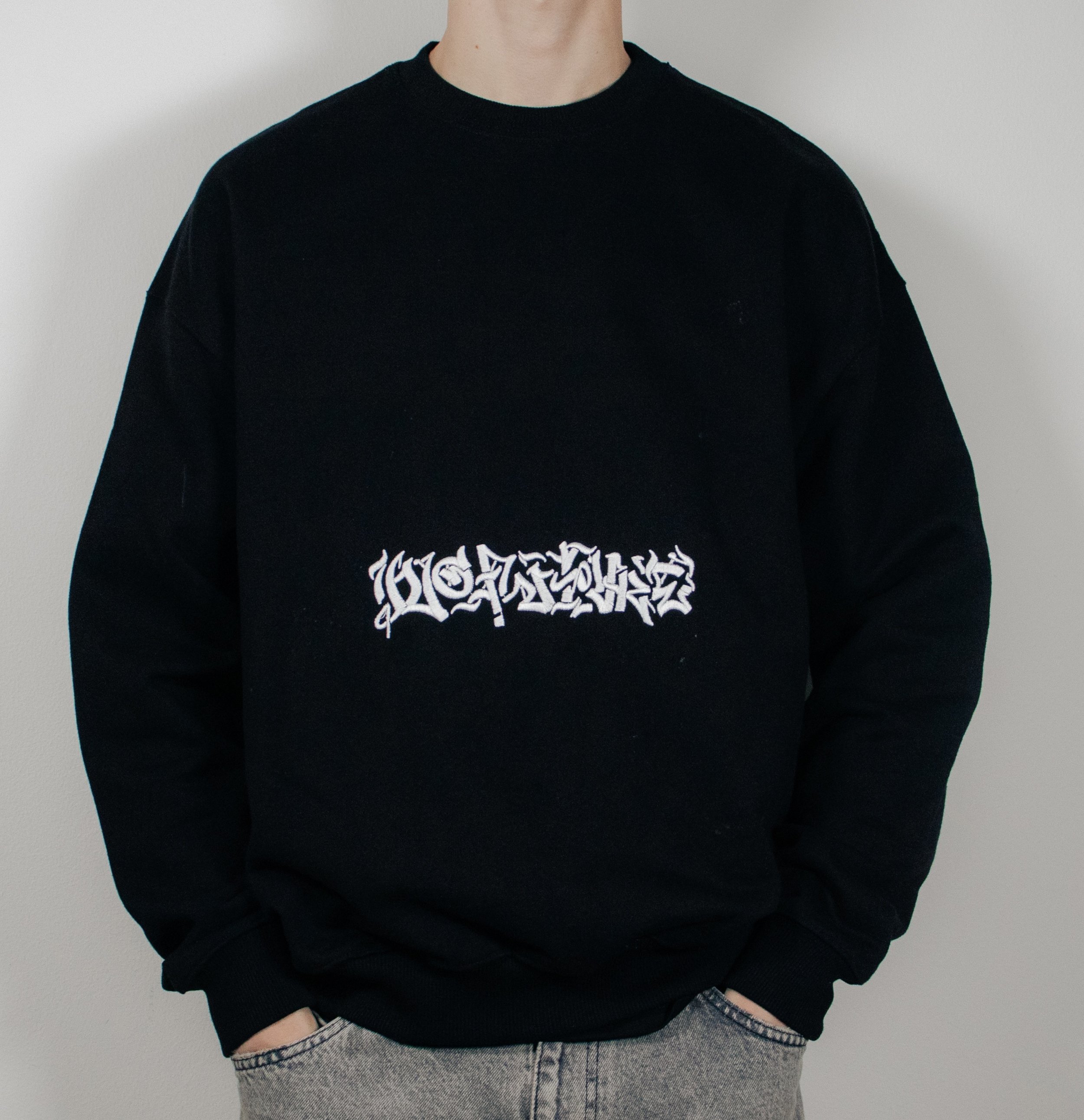 NoFuture Lettering Crew-Neck Black