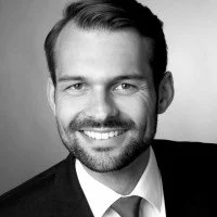 Sebastian R. Head of Life IT Zurich Gruppe Deutschland.jpeg