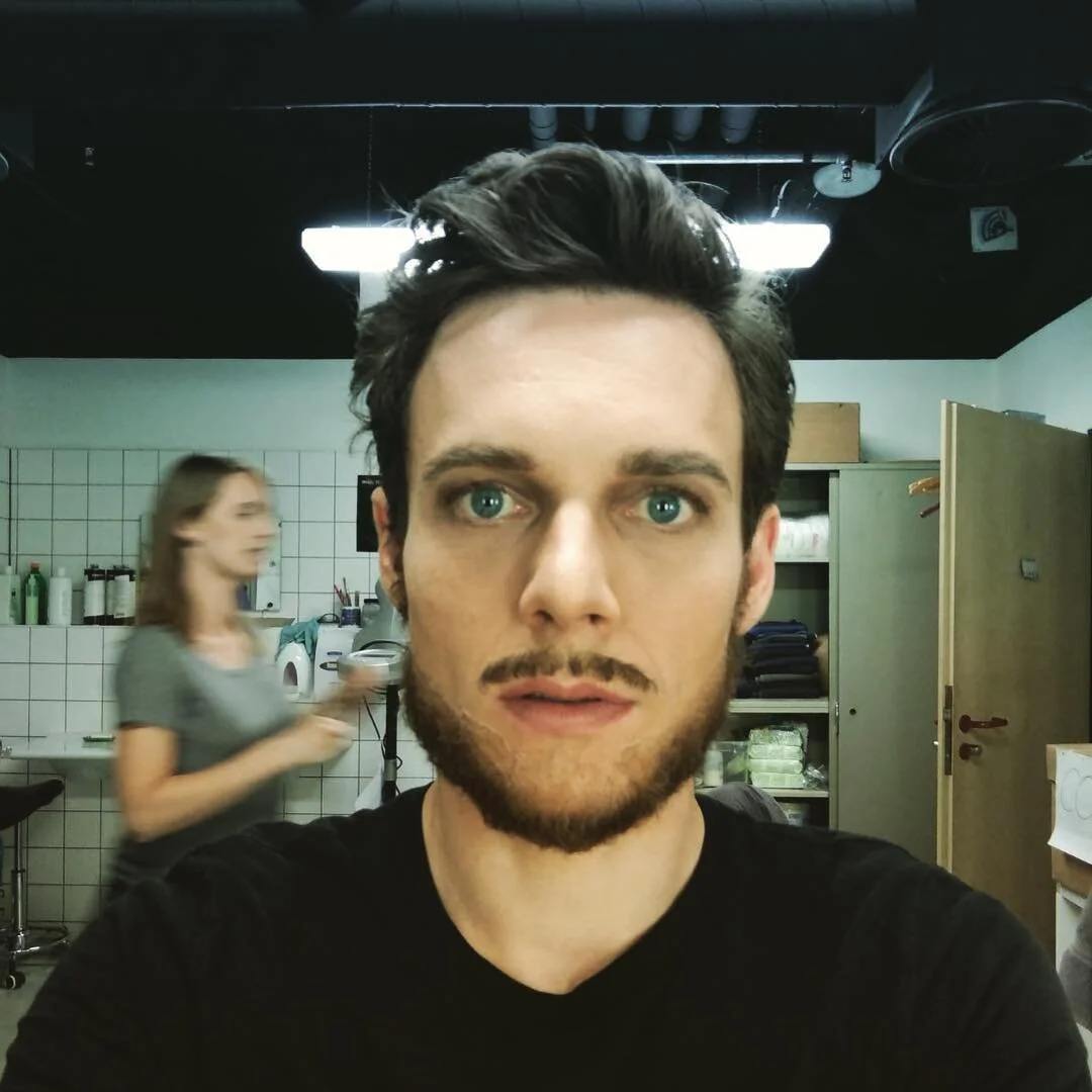 #makeupartist #makeup #theater #maskenbildner #bart #markantschminke