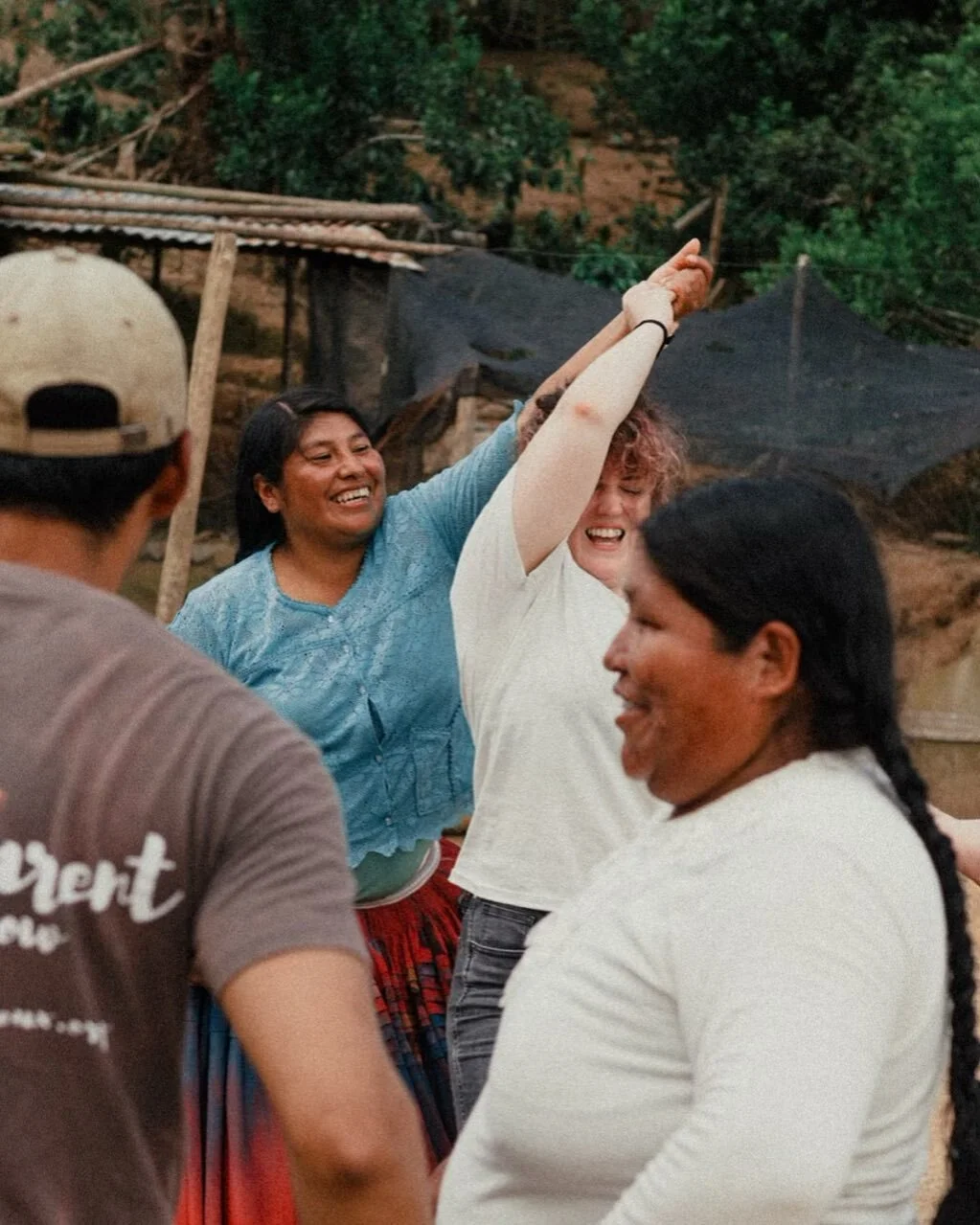 Primer episodio de la nueva temporada sali&oacute; HOY, escucha la conversaci&oacute;n entre @tangobug y @ramonaags sobre la la comunidad cafetera en Bolivia! 
.
Mill&oacute;n de gracias a @felixchambigarcia y @contento_estudio por su apoyo con este 