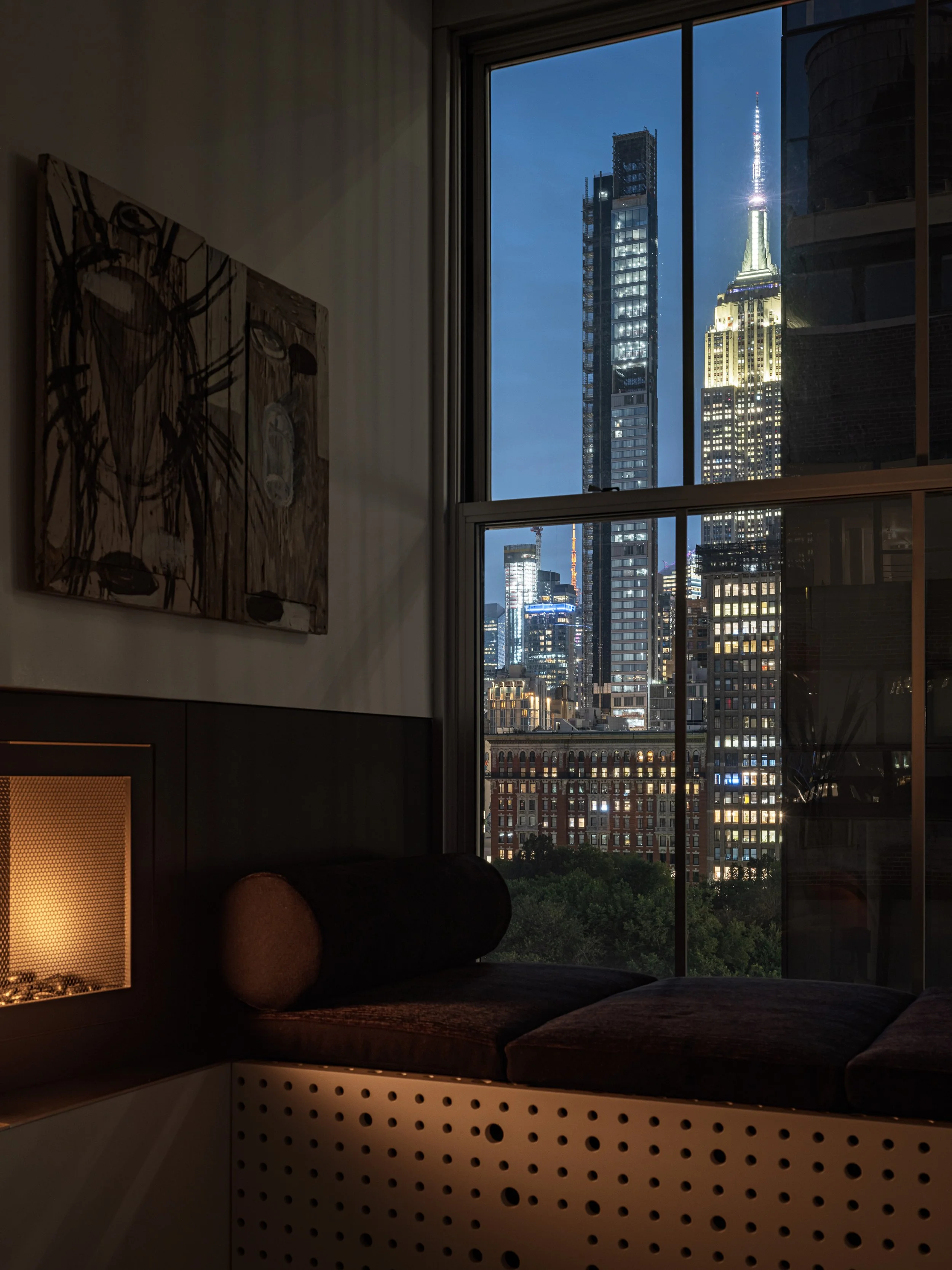 JR25 Wendell Burnette - Flatiron Apt NY 8234 WEB.jpg