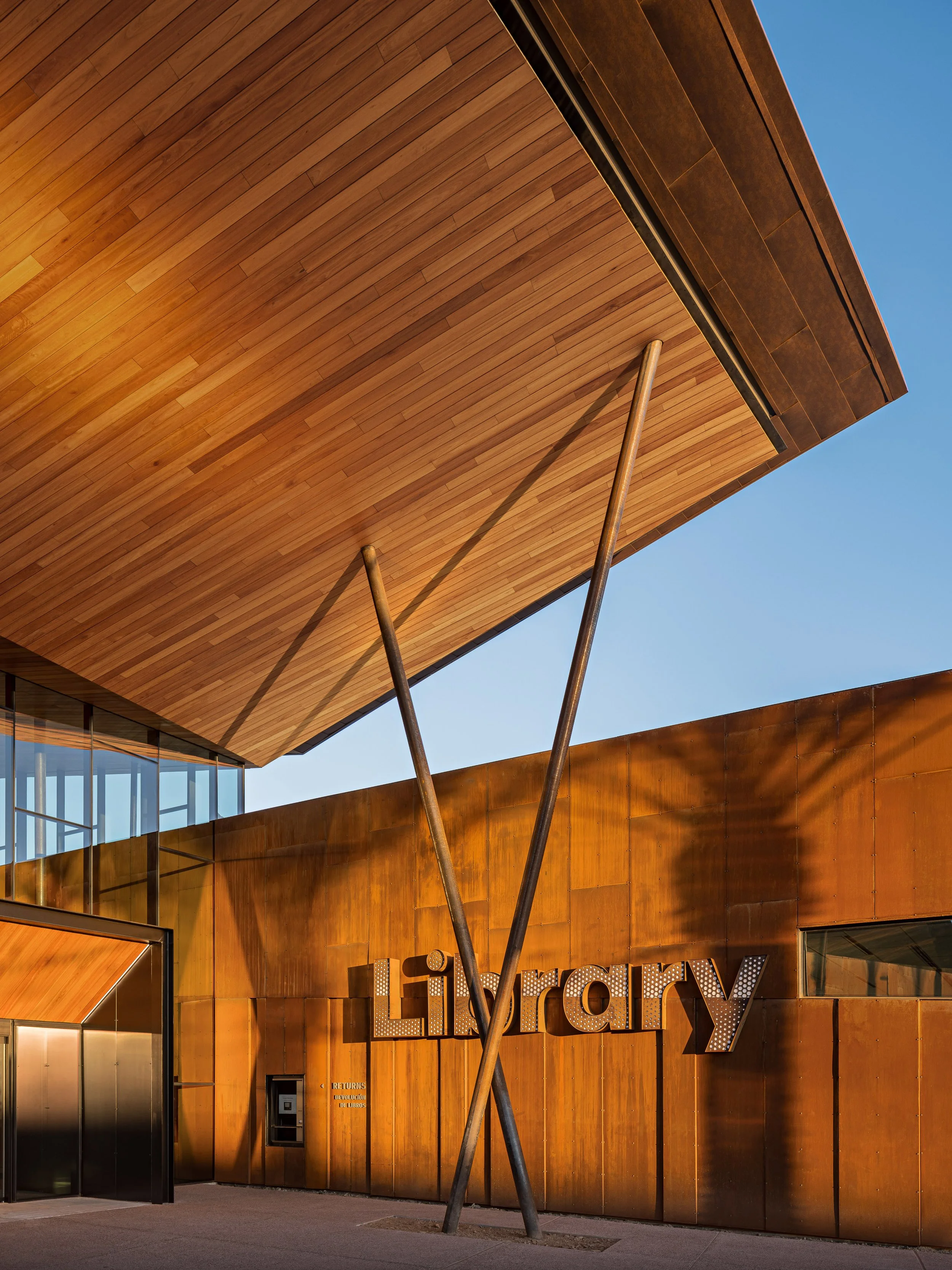 JR08 Richard Kennedy Architects - Gateway Library 5767 WEB.jpg