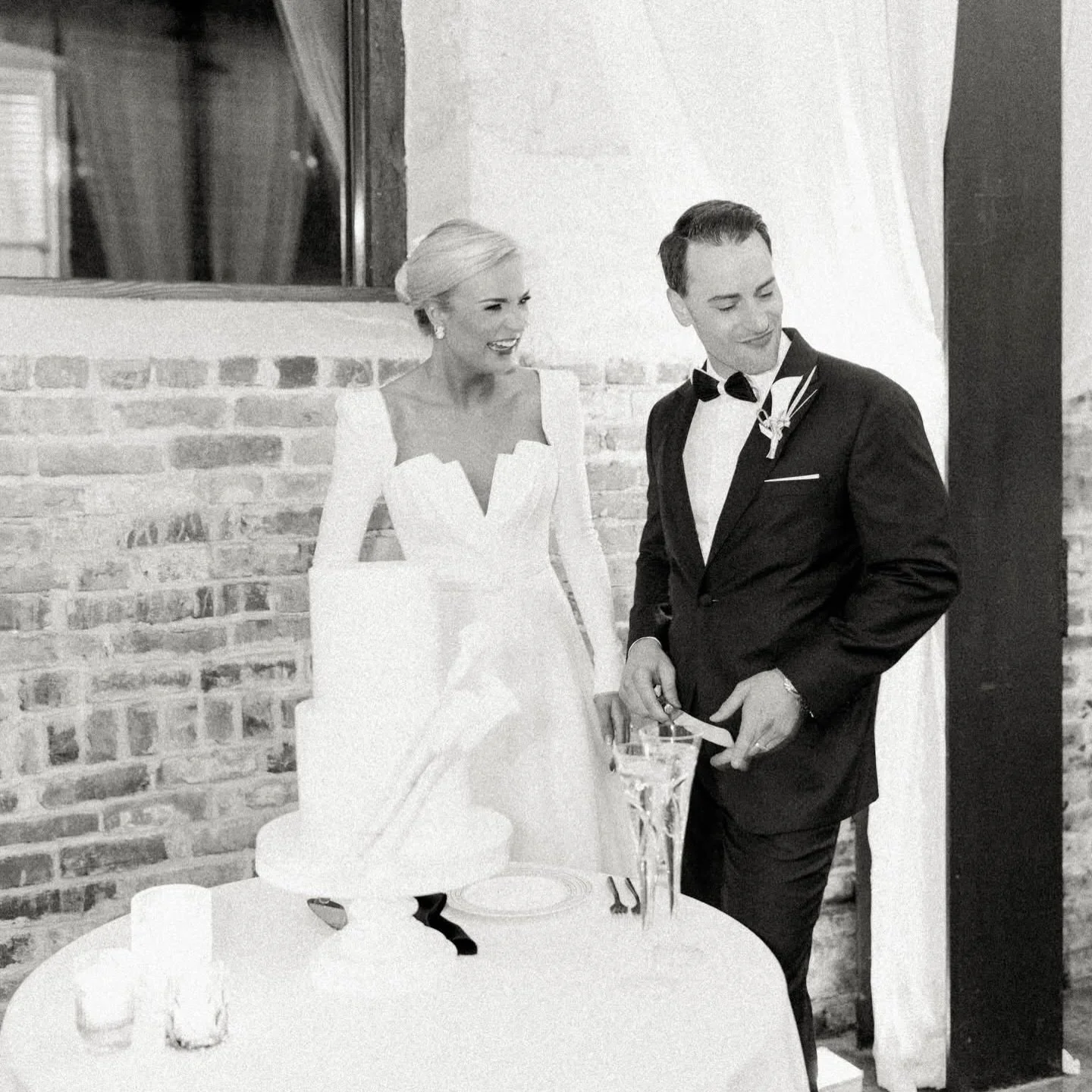 Endless Love 

#BridalGlam #Makeup #BridalMakeup #ValentinesDay