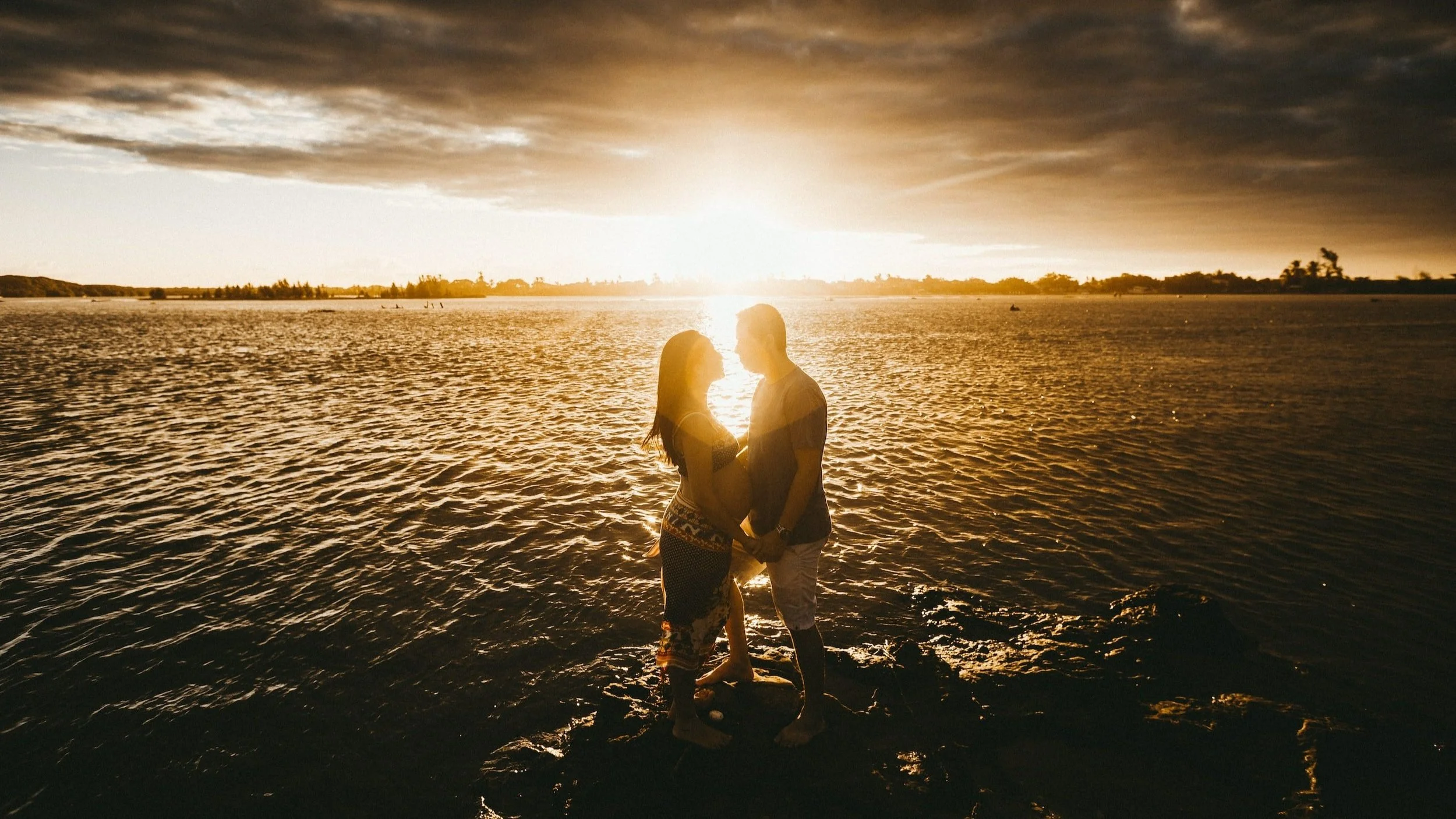 Couples therapy for marriages, young couples, infidelity, long distance, unmarried couples, parenting