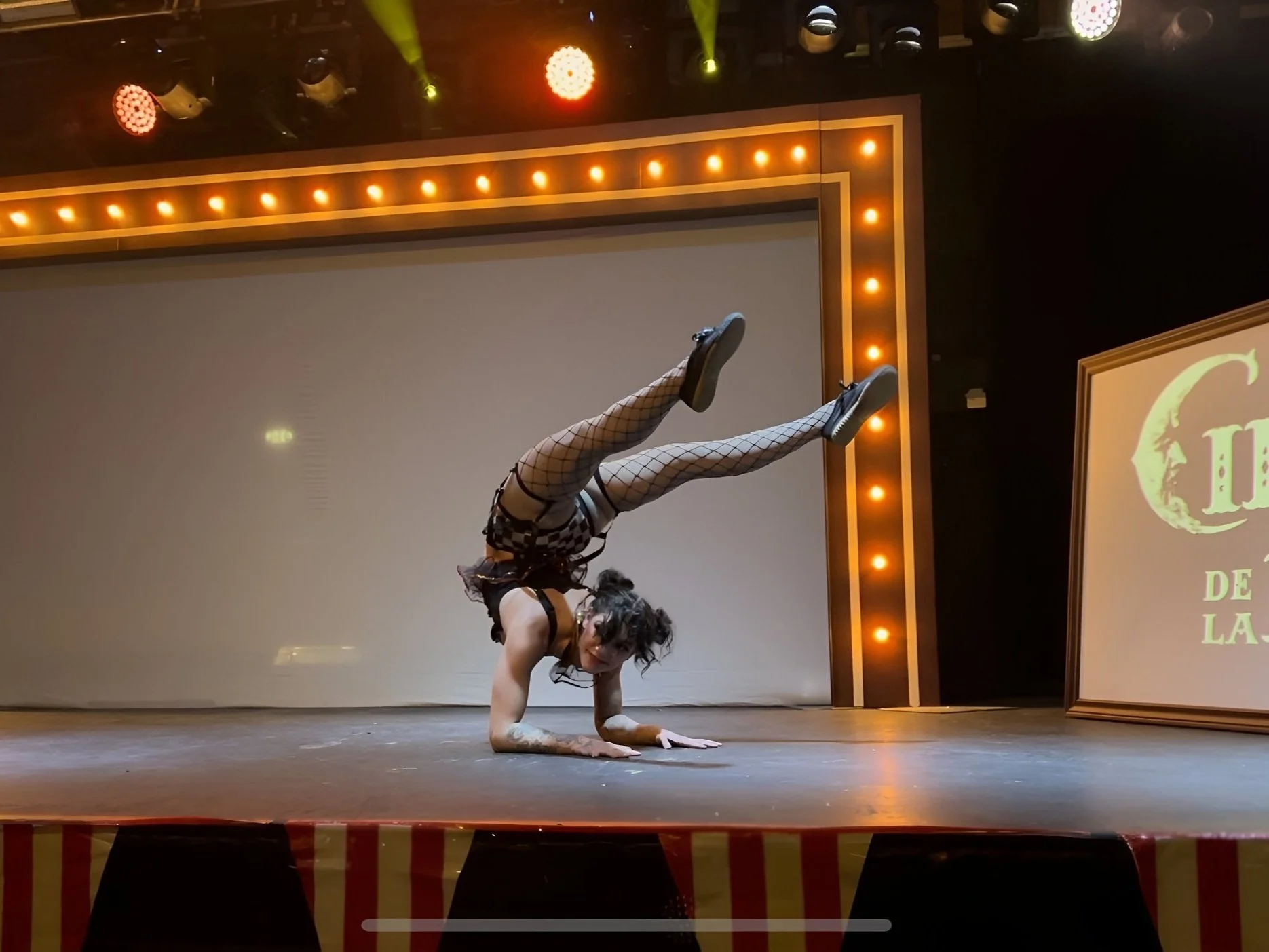 Sarah-Visser-Contortion-Circus-Fexibility-Edmonton-Alberta.jpg