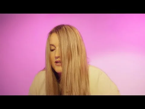 Chelsea Cutler - What Everybody Wants (Official Music Video)