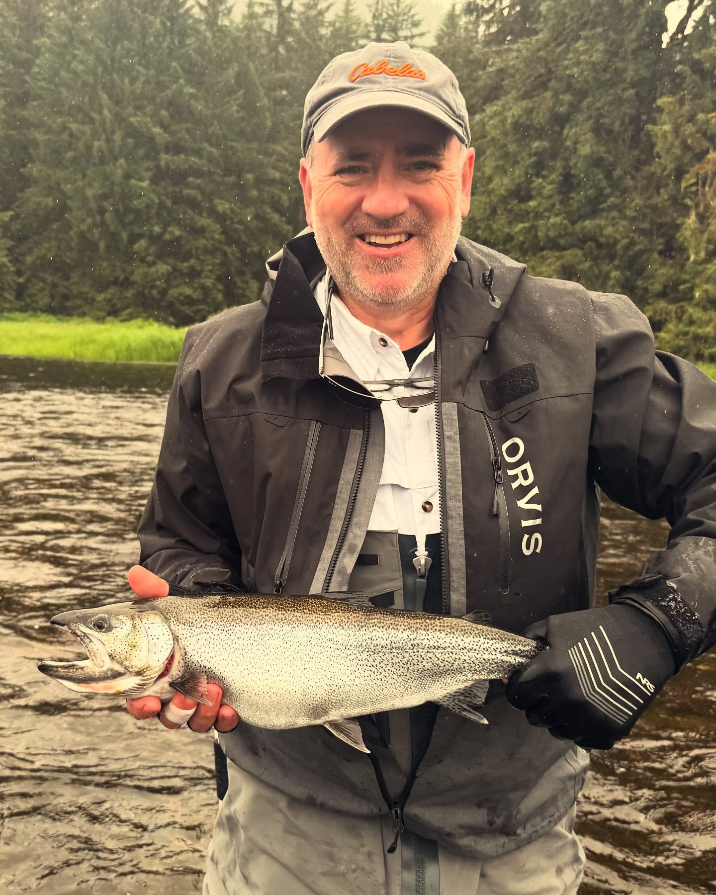 Epic 22 inch cutthroat for captain Lightfoot and the knuckle heads this past week! We have multiple trophy lakes in the area where you can catch cutthroat over 20 inches, most of which have a cabin on them. #flyfishing #fishing #catchandrelease #flyt